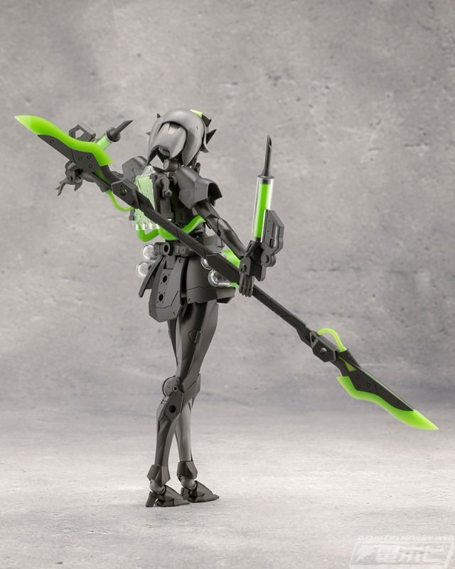 白ナースから黒ナースへイメージチェンジ！『無限邂逅メガロ