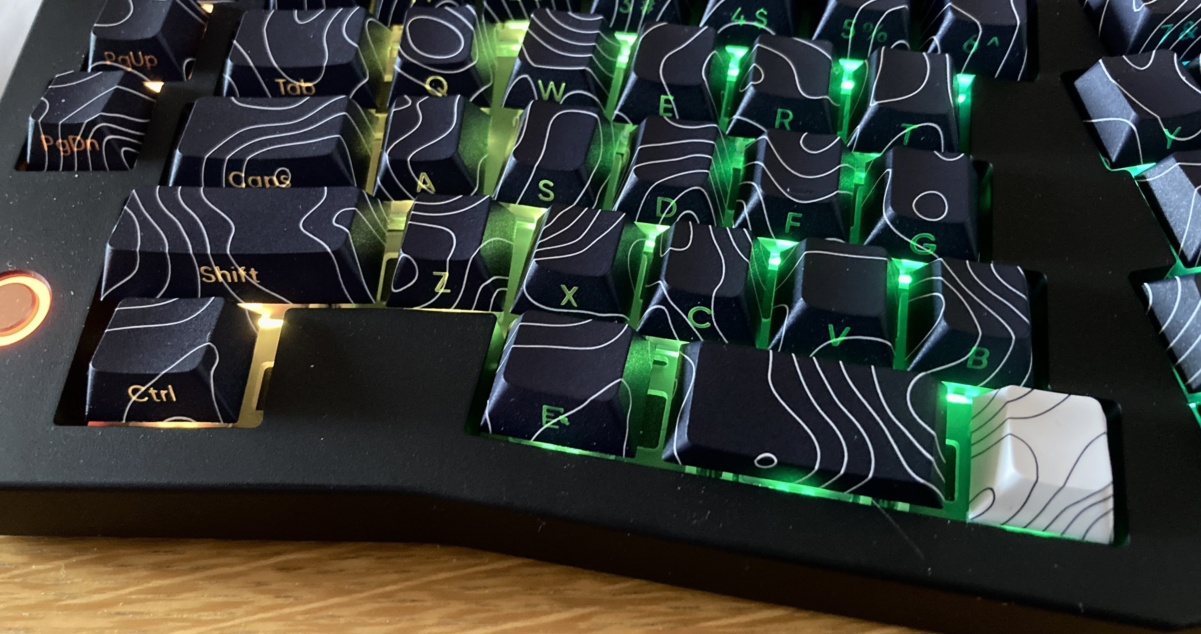 Alice配列キーボードCIDOO ABM066を日本語配列で使う｜もっちん