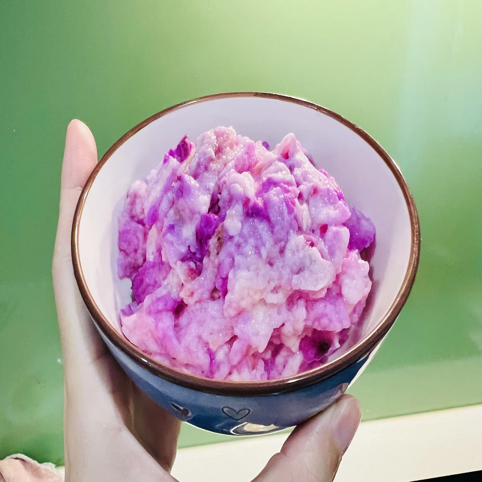 紫色のタロイモってどんな味？まずは下ごしらえから｜ベトライフキャンパス