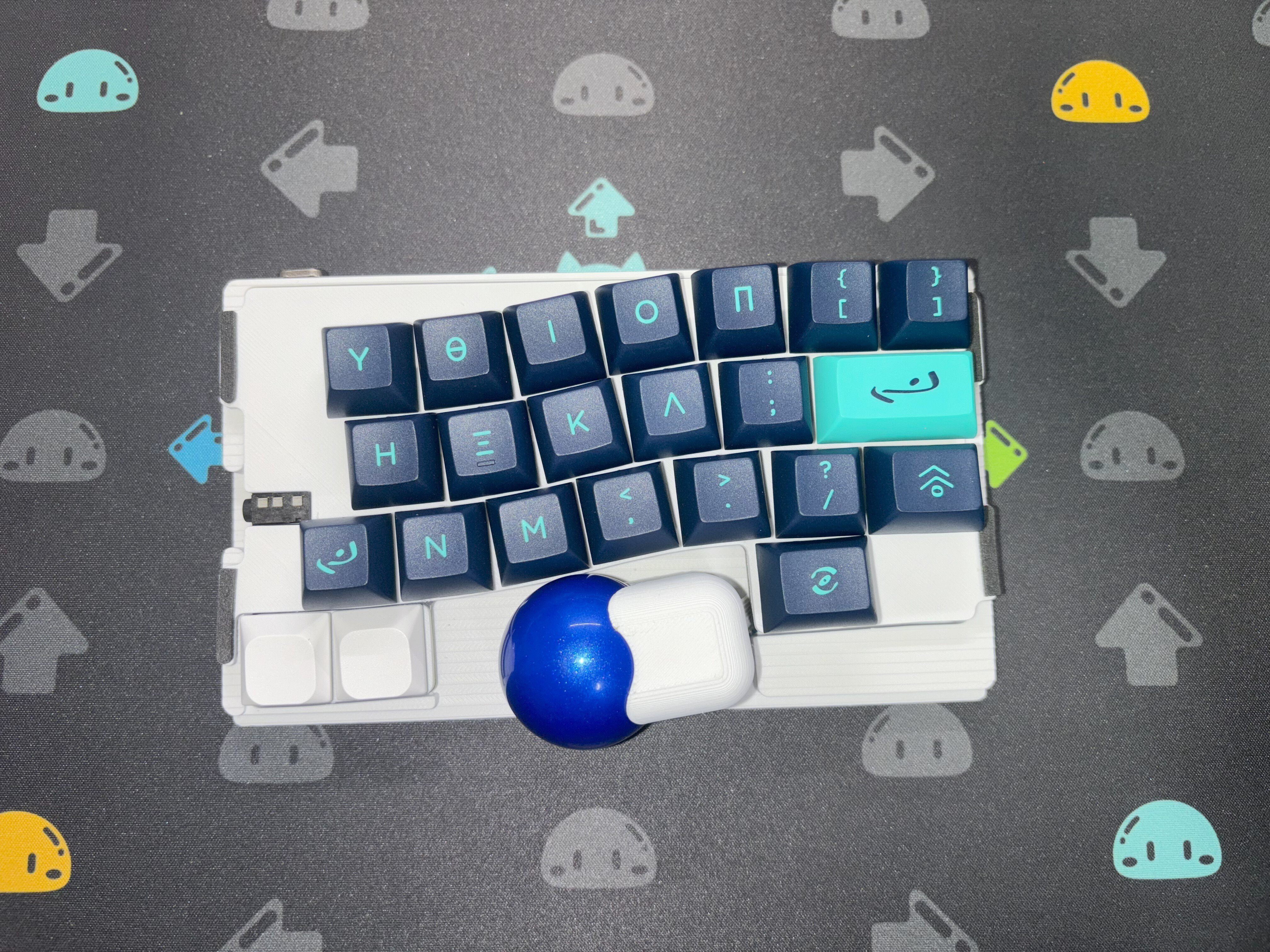分割キーボードで親指トラボでGRINなキーボードKoa46を作った話