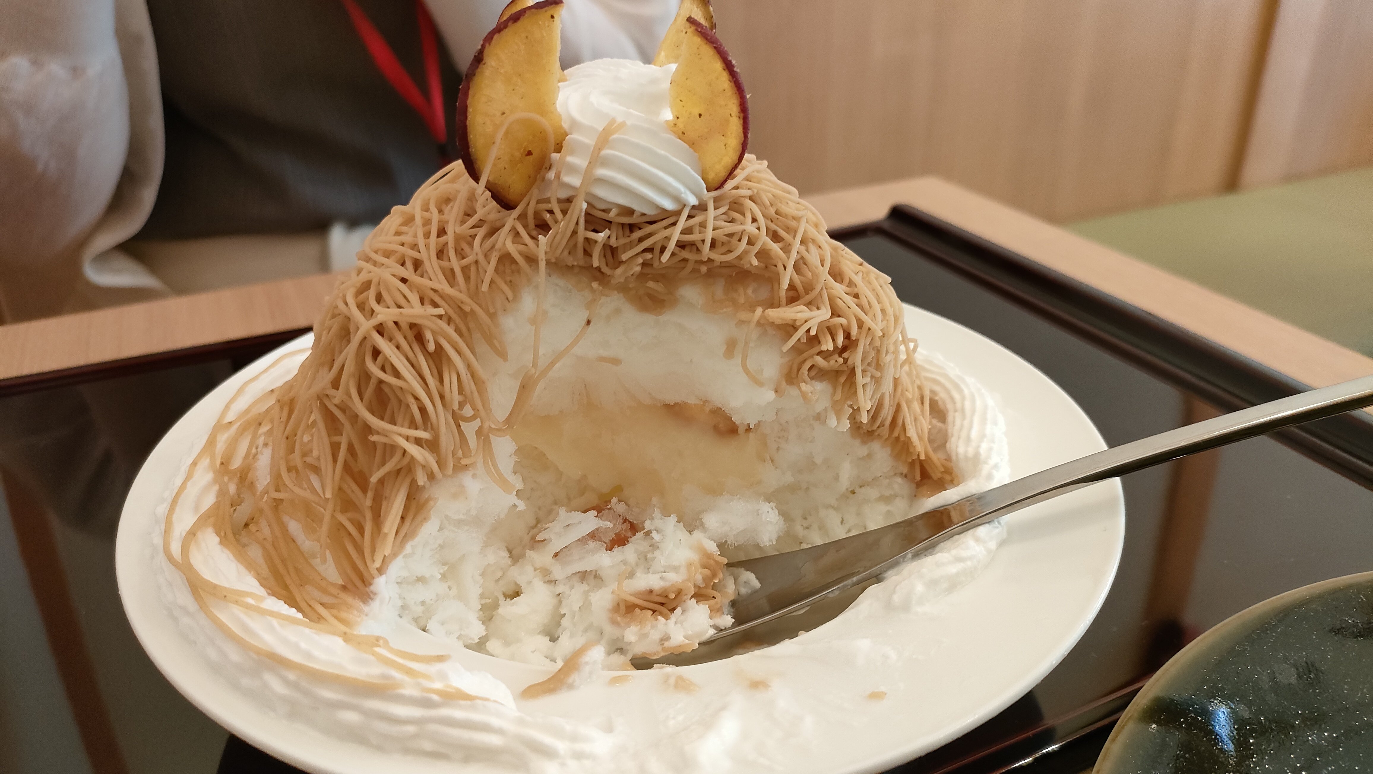 人形町・和カフェ】生搾りモンブランかき氷に舌鼓をうつ｜冷凍みかん