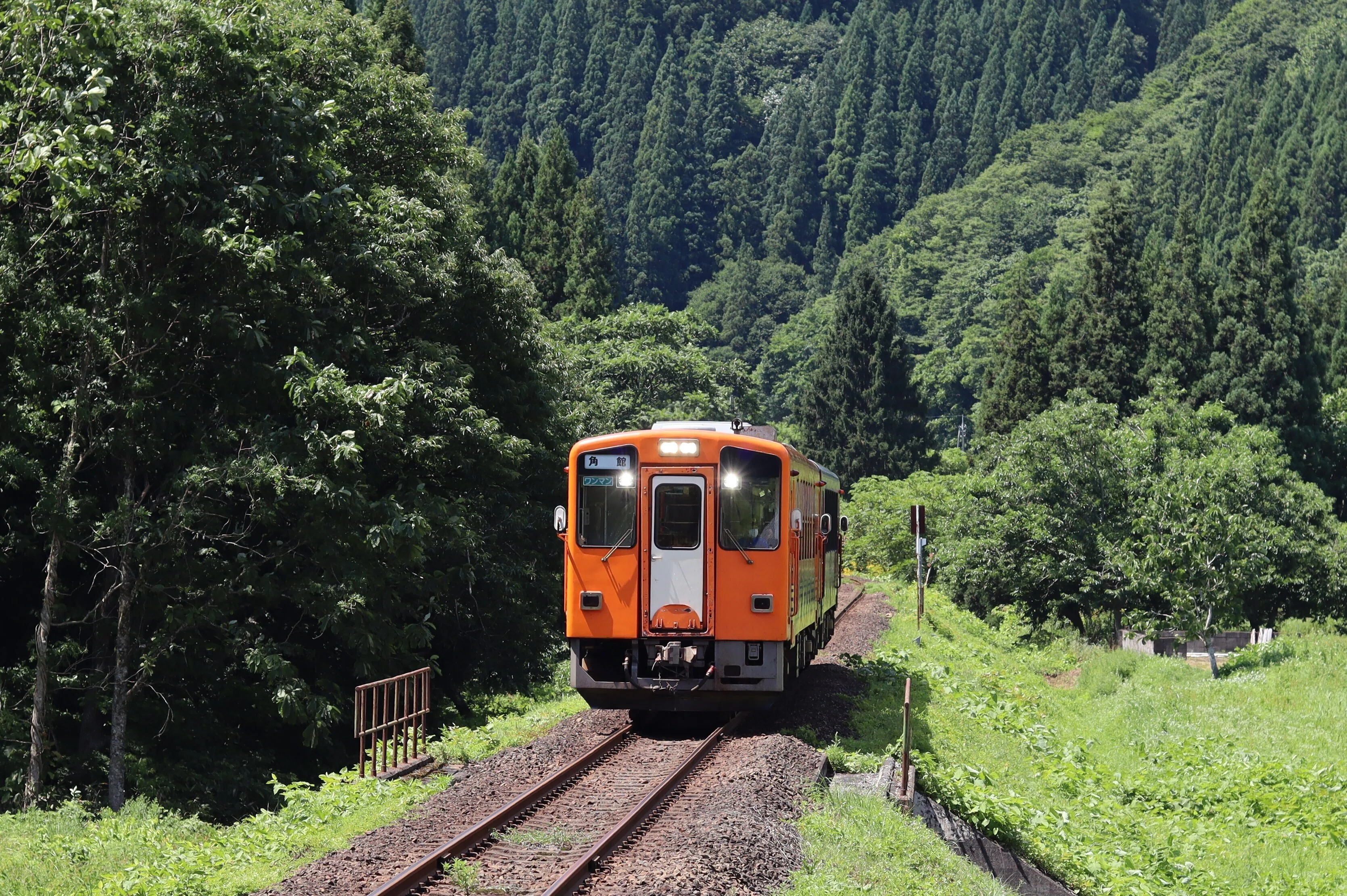 みちのく小京都と阿仁マタギ ー 徹底的に秋田旅 秋田内陸線にゆれる ー
