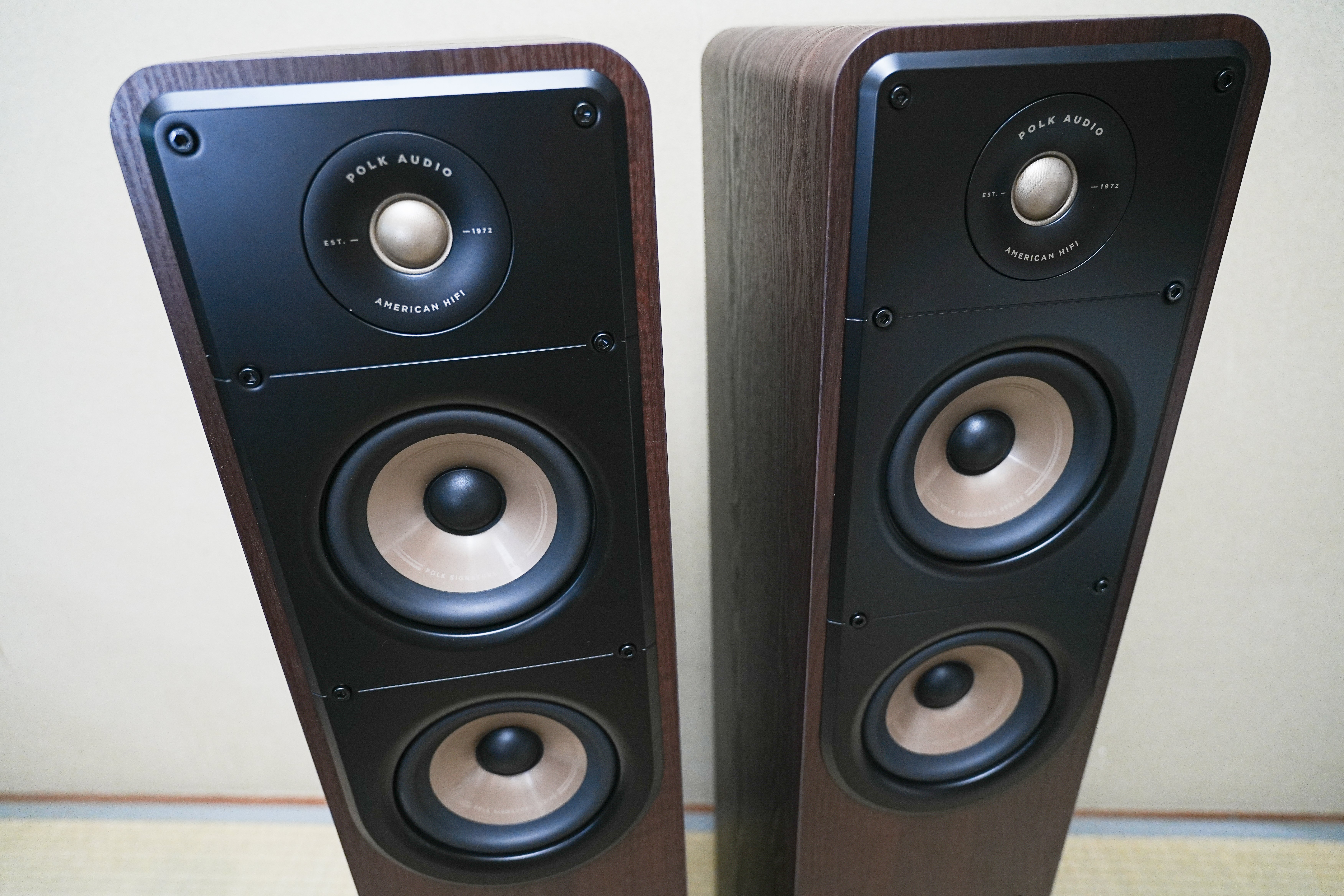 Polk AudioのES35とES50レビュー。お洒落でまろやか音質の上質 Polk AudioのES35とES50レビュー。お洒落でまろやか音質の上質