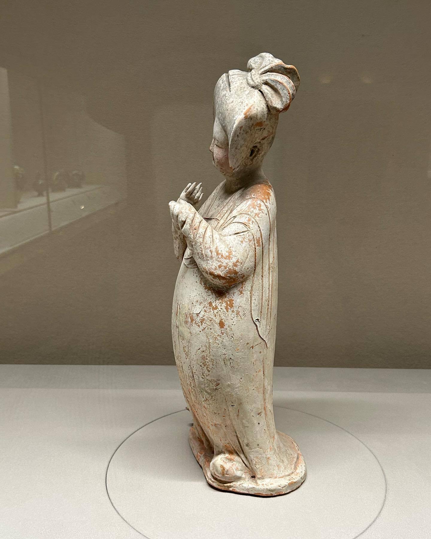 唐時代の屈指の名品「婦人俑」 ふくよかな造形の美しさが際立つ 【大阪