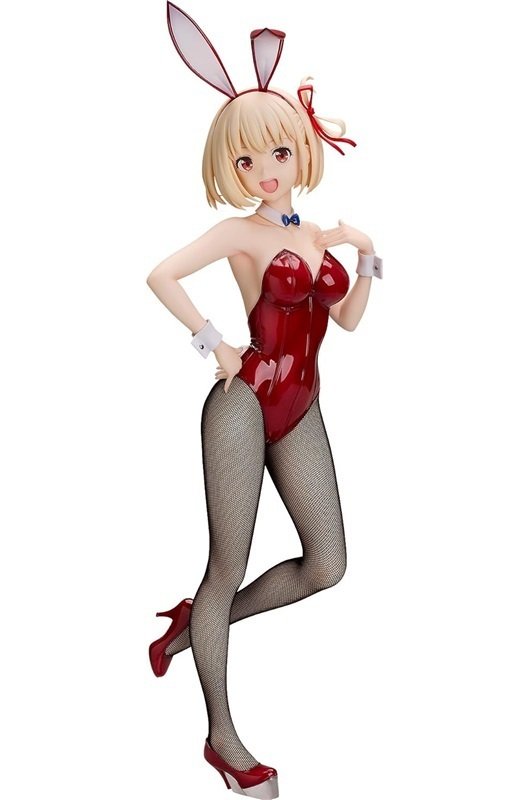 健康的なボディラインが際立つバニースーツ姿がまぶしい！『リコリス