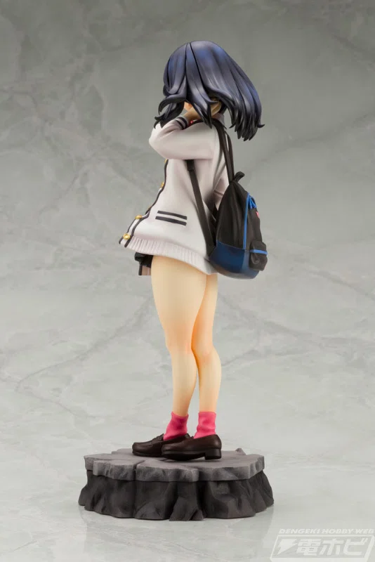 魅力的なボディラインも再現！『SSSS.GRIDMAN』制服姿の新条アカネと宝