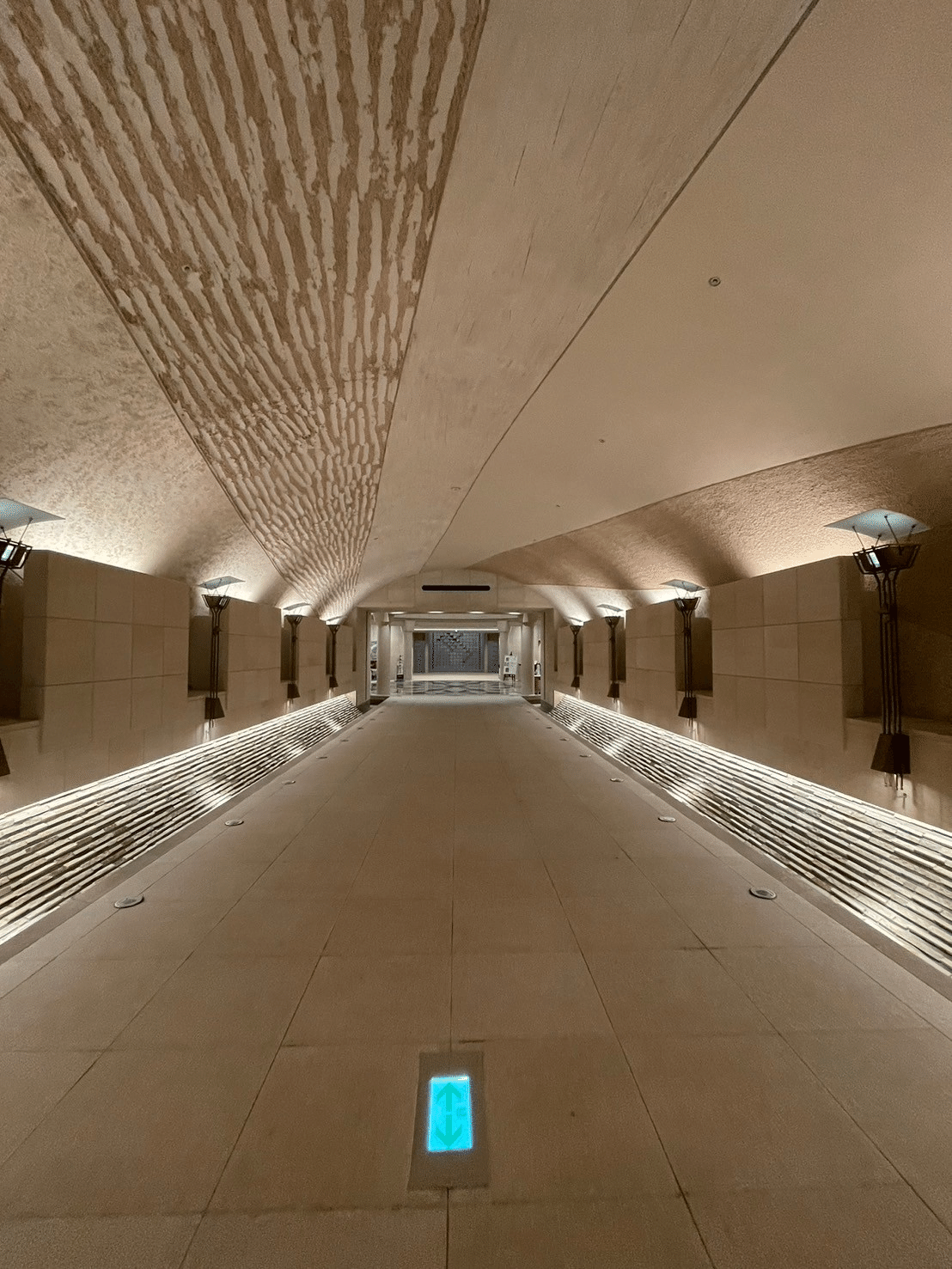 新興宗教「崇教眞光」総本山に行った話｜矢部真一