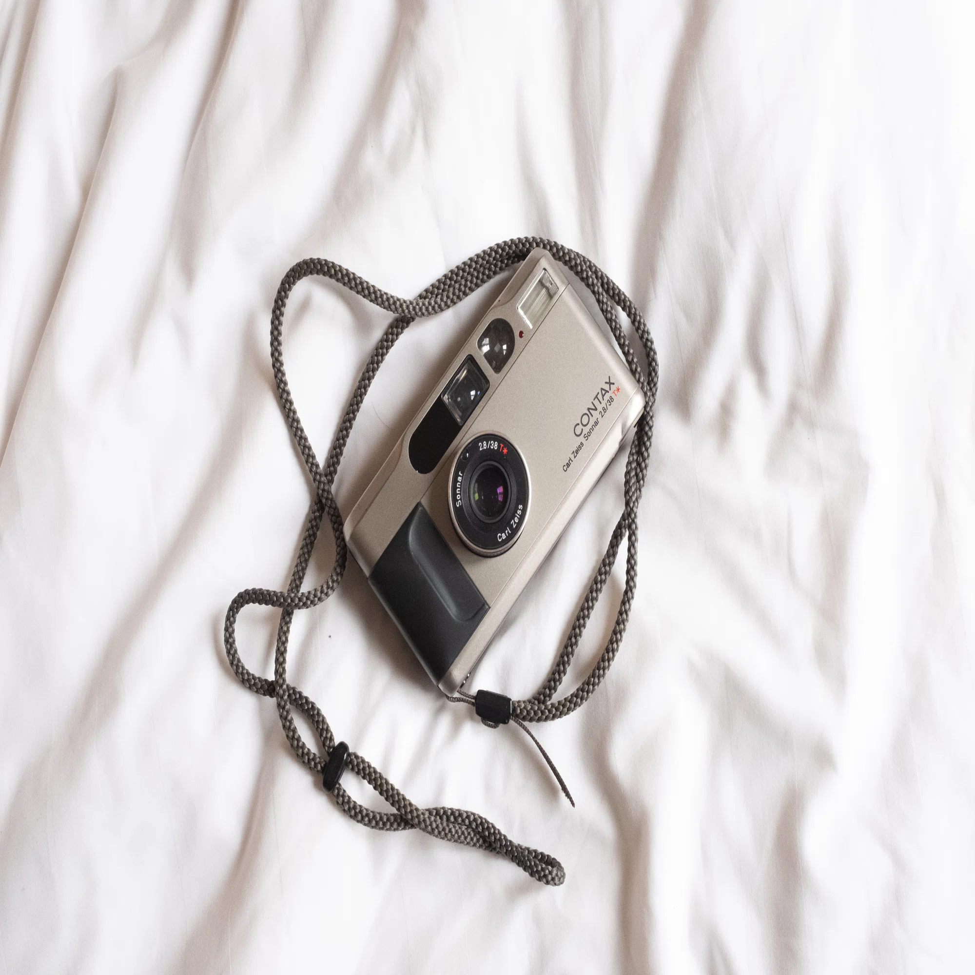 CONTAX T2は独特の描写が魅力的だが万人にお勧めできない2つの理由 