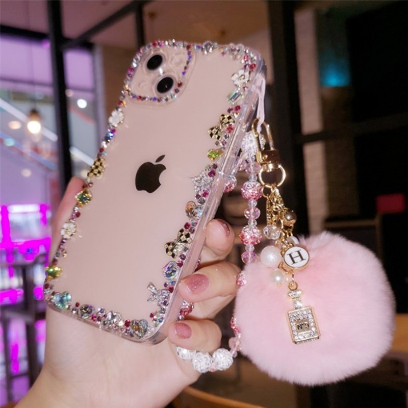 持っているだけで女子力アップ！可愛いデザインのiPhone16ケース新作