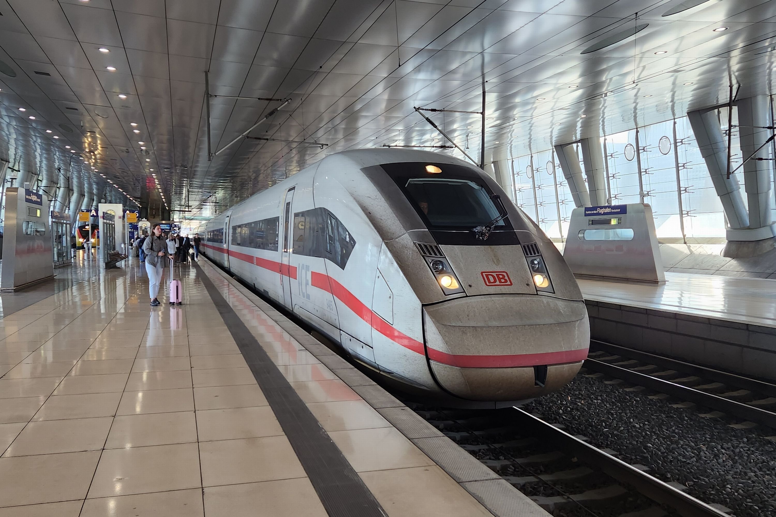 ドイツ最新の高速列車 ICE 3neo【ドイツ・フランス鉄道旅行2024