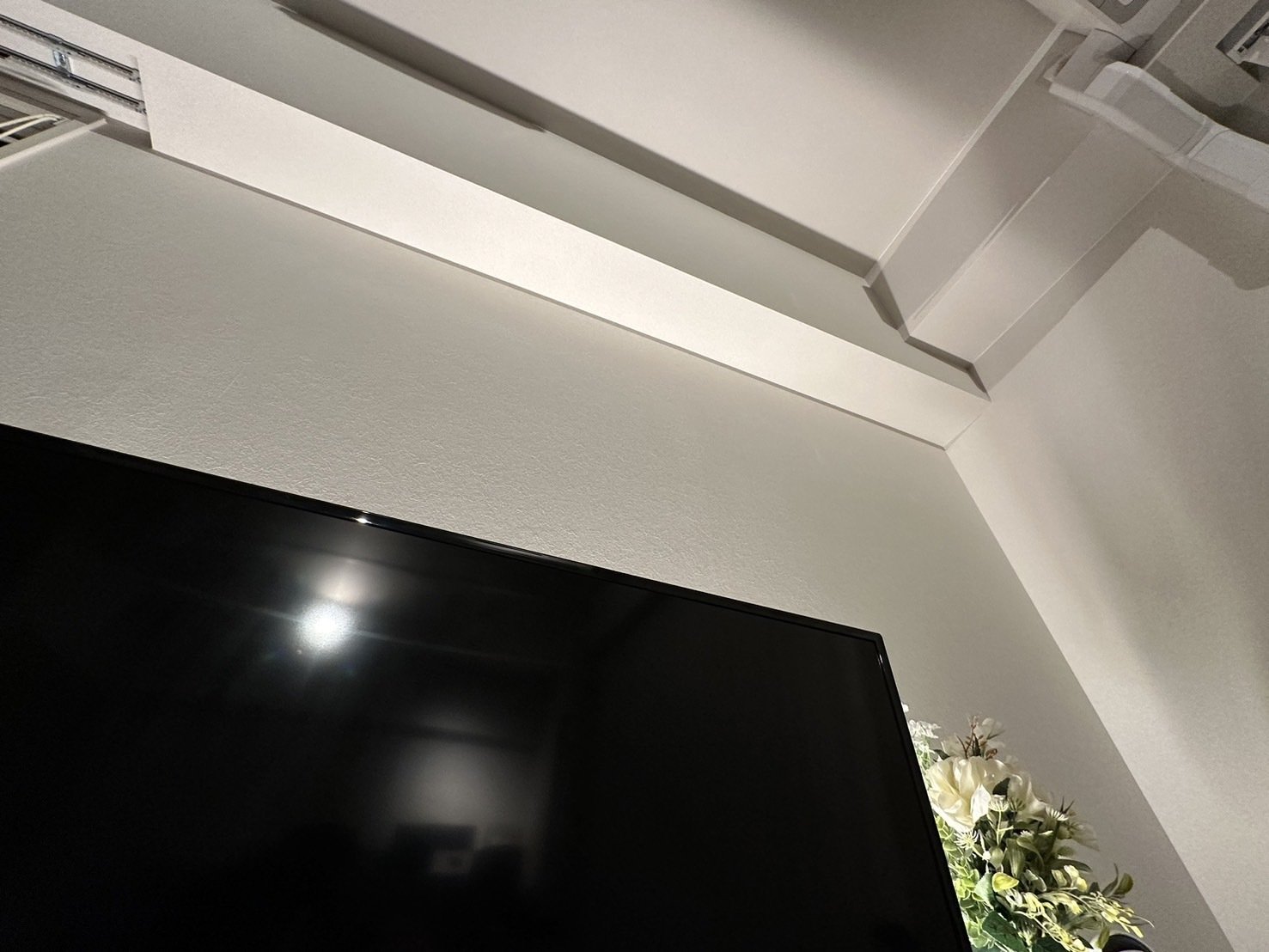 素人が遠藤照明/Syncaの間接照明を設置する｜はるふ's エンジニアコラム