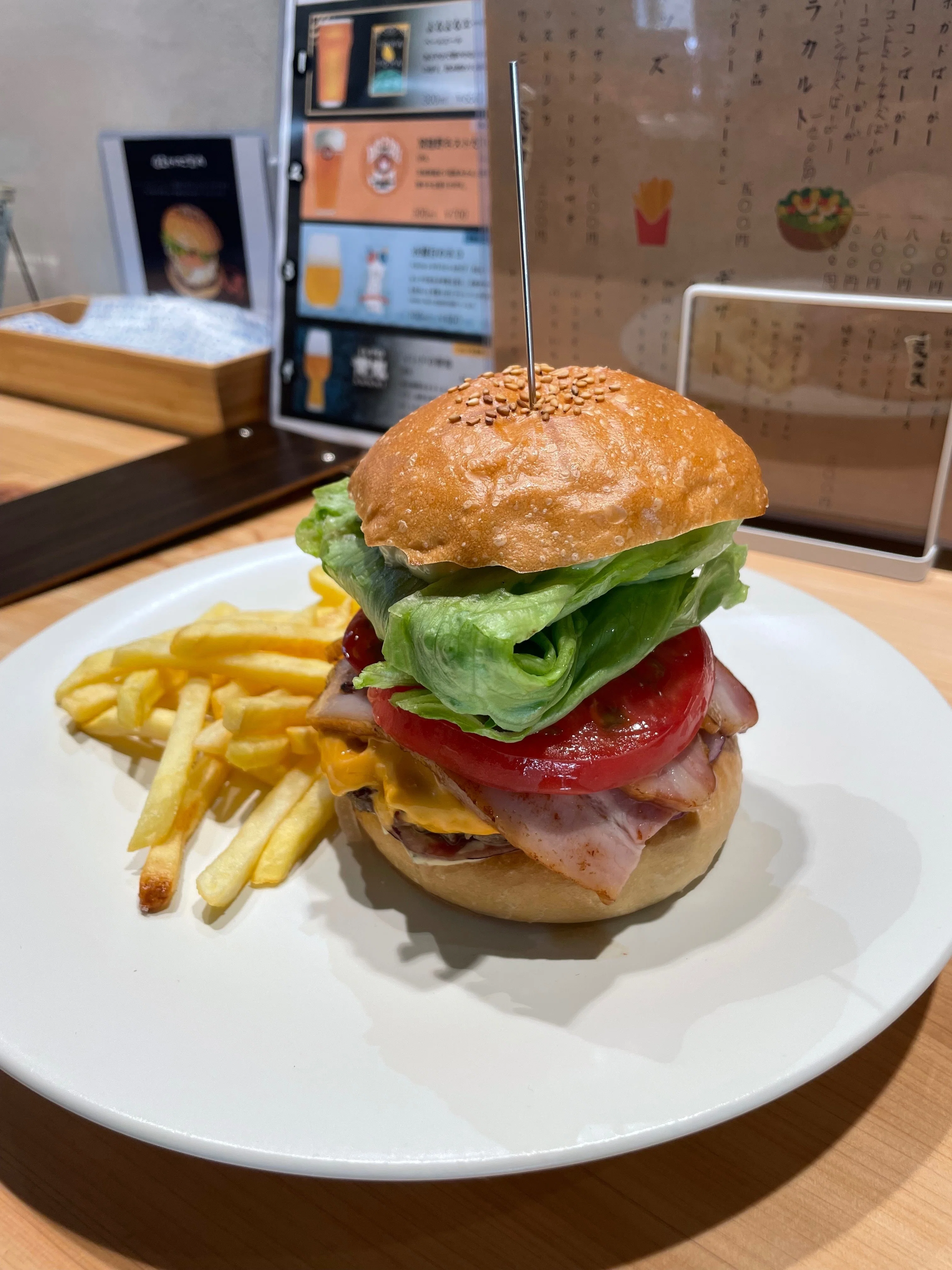 元フレンチシェフが作る絶品ハンバーガー【ばーがー時々洋食亭 @八柱