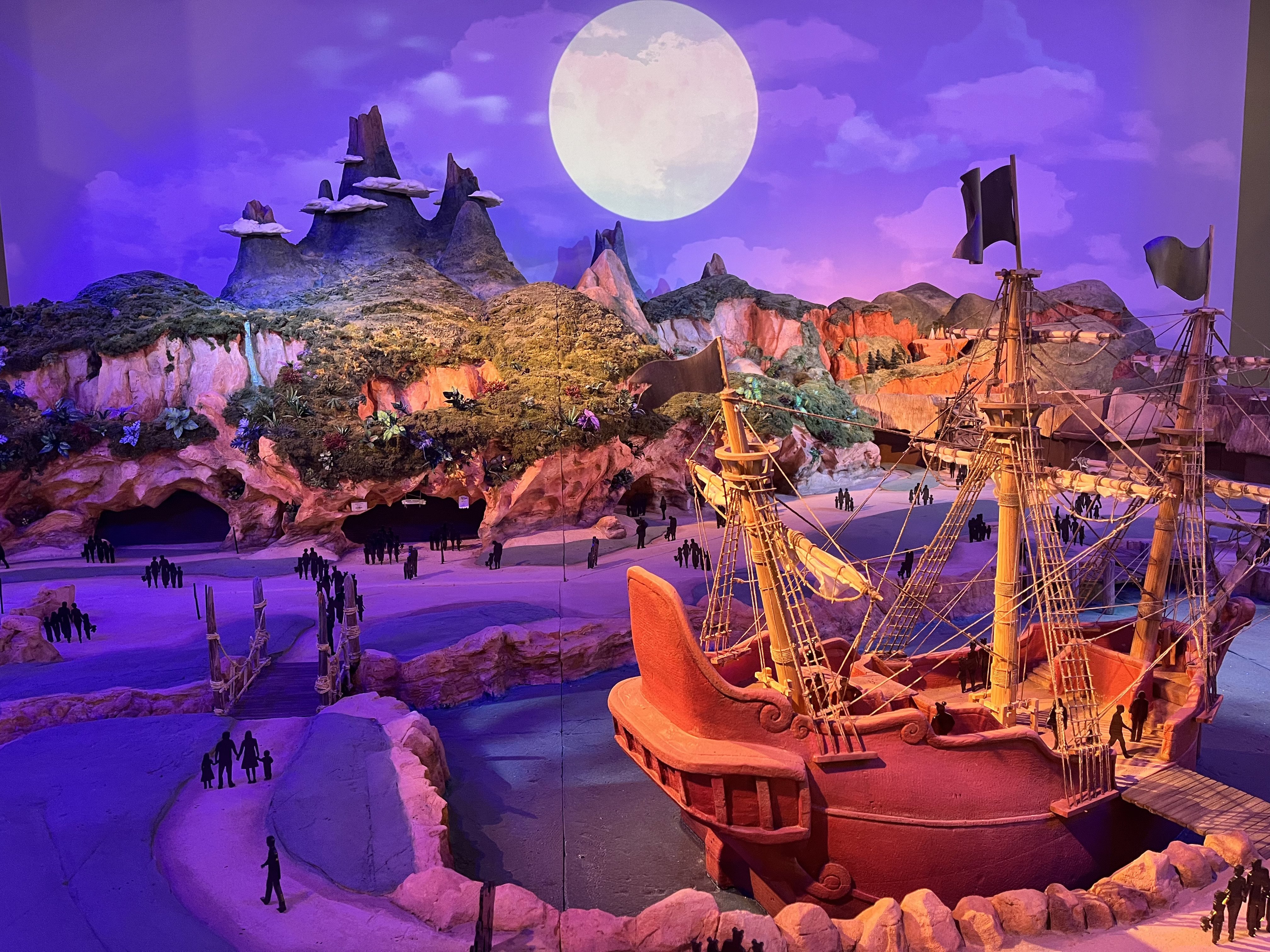 初めてのファンタジースプリングス！① 〜ニューチャプタービギンズ展