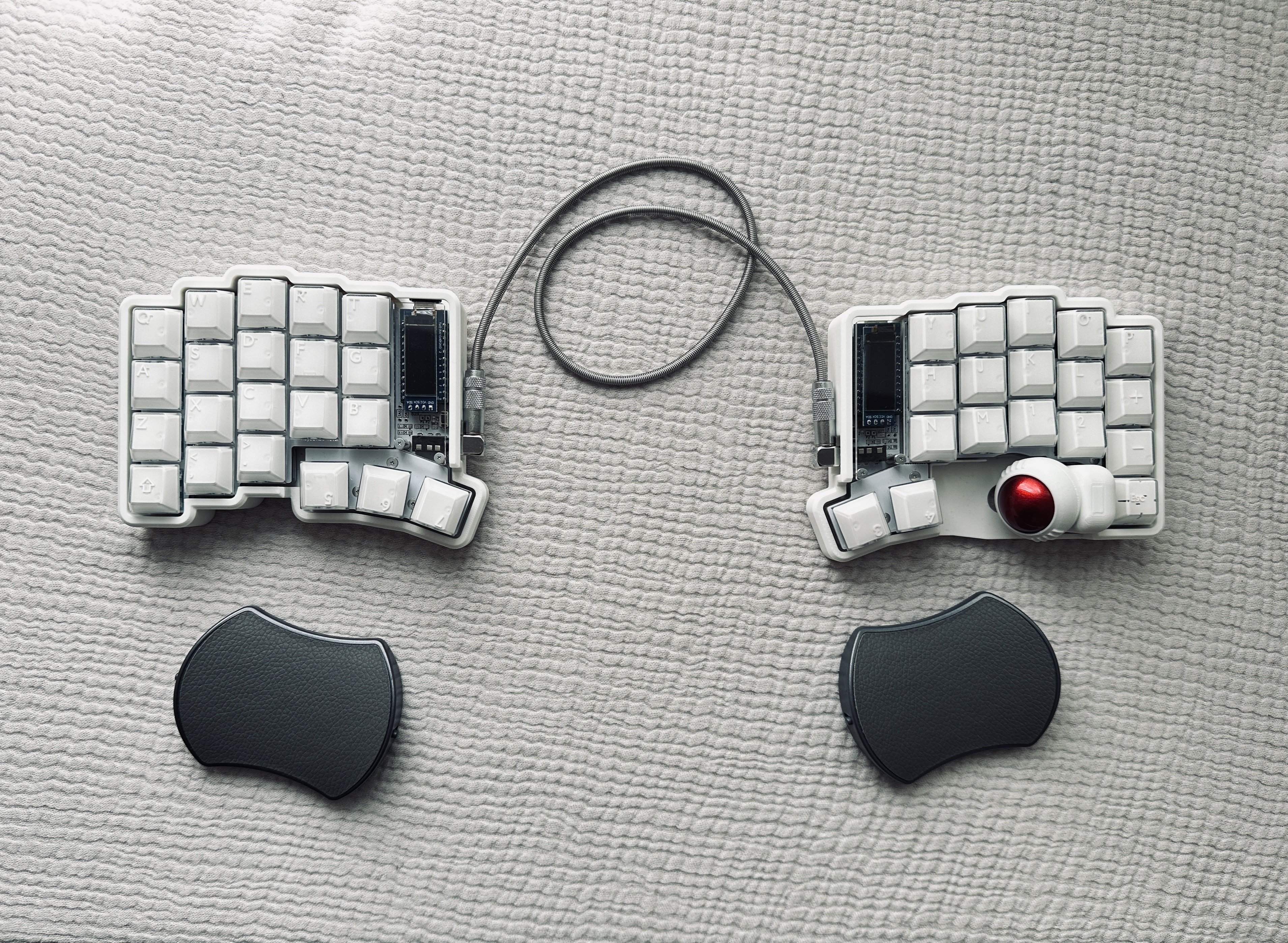 トラックボール付きキーボード「Keyball39」1ヶ月使ってみての トラックボール付きキーボード「Keyball39」1ヶ月使ってみての