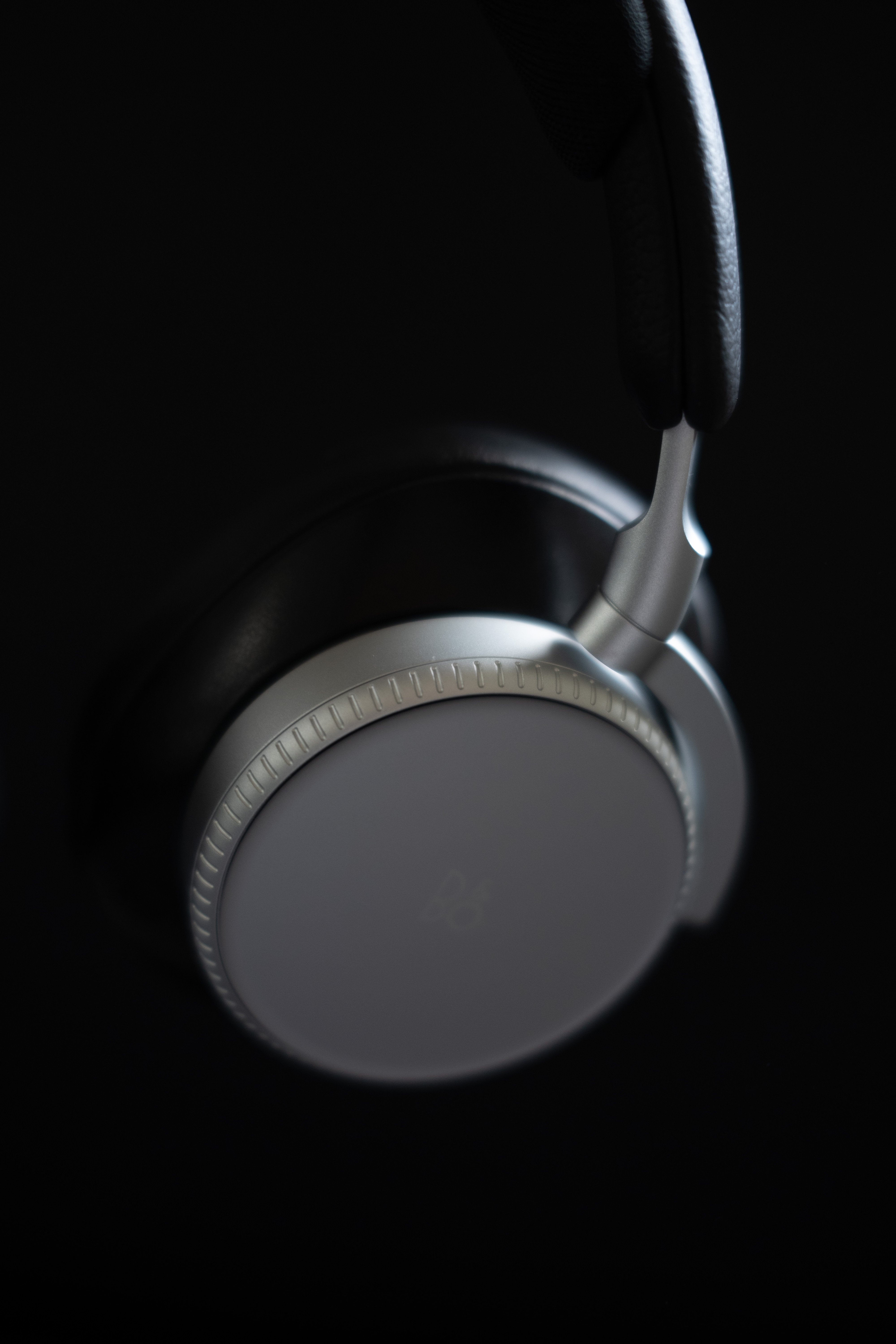 Beoplay H100 レビュー】Beoplay H100へのラブレター｜Negi fumi