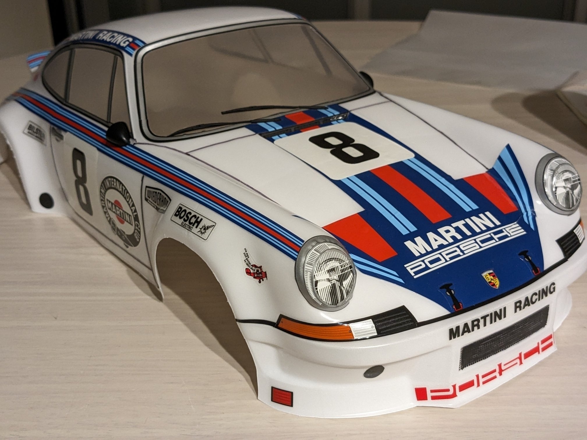 ラジコンボディのスプレー塗装、難しくない？どうやったら失敗せずに