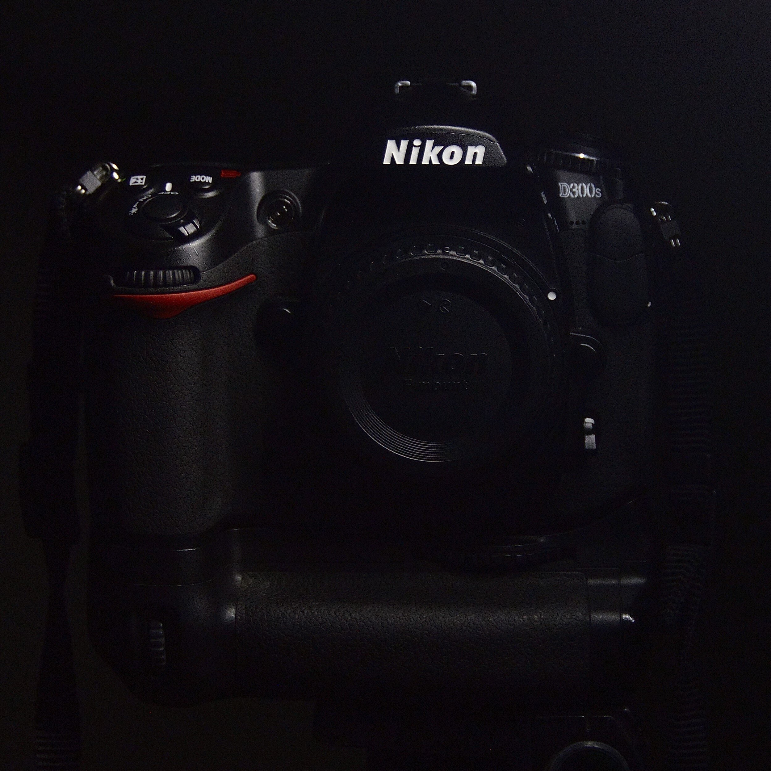 今でも変わらぬ旗艦機【Nikon D300s】|硝子窓 今でも変わらぬ旗艦機【Nikon D300s】|硝子窓