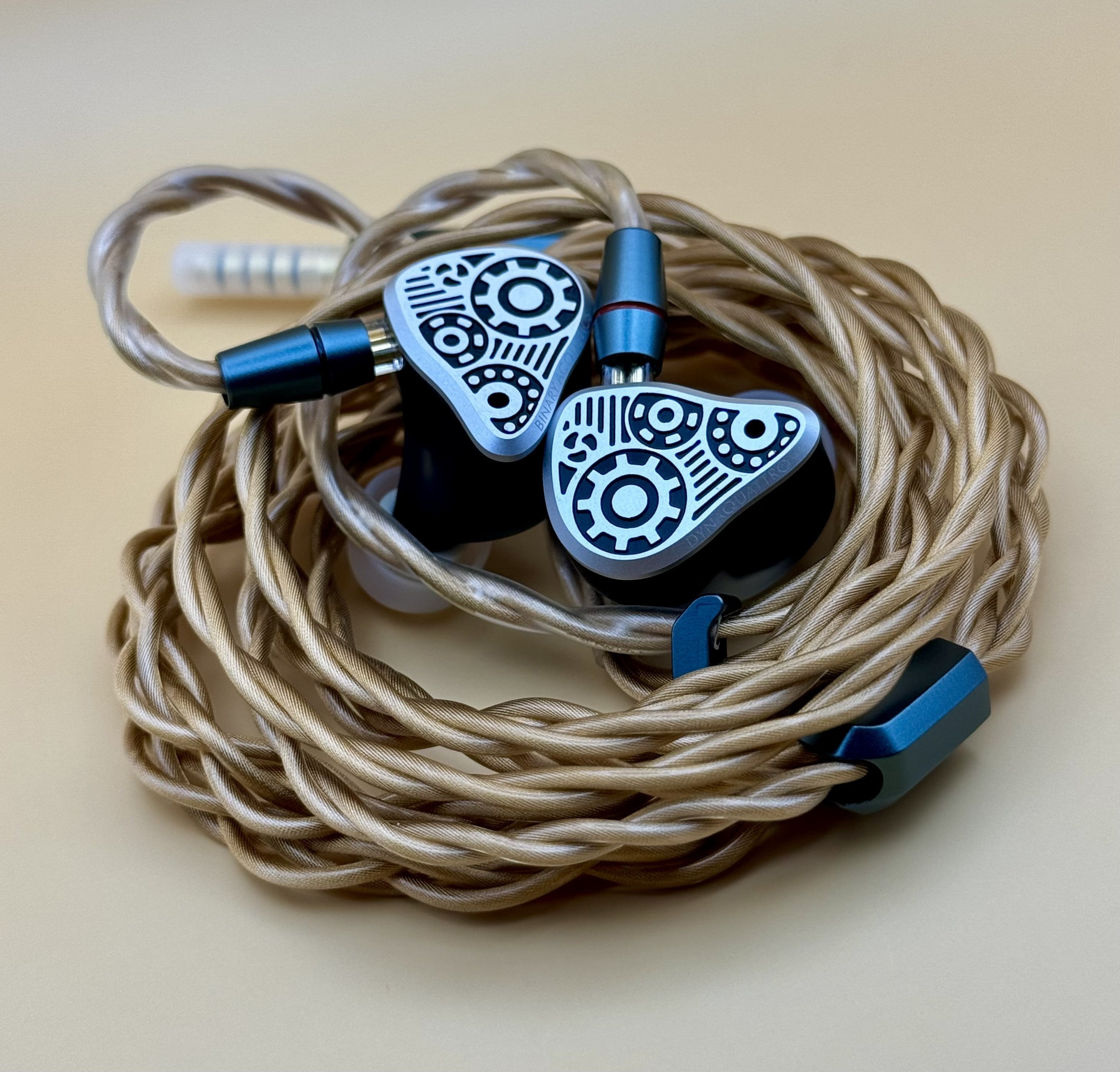 Binary Dynaquattroのレビュー｜ラルフ・ヒンクリー