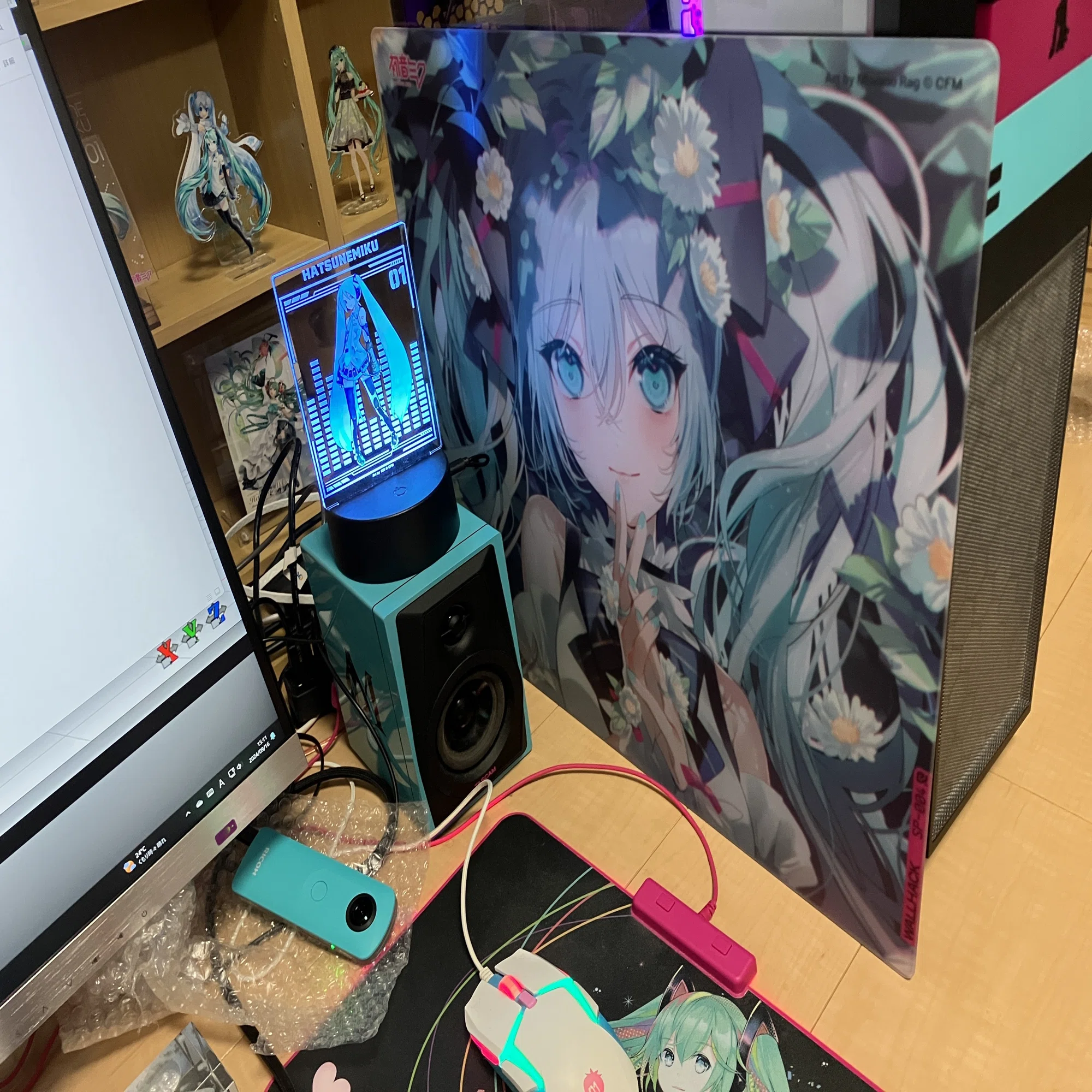 念願の 初音ミク ガラスマウスパッド を手に入れたぞ｜toyotaku3