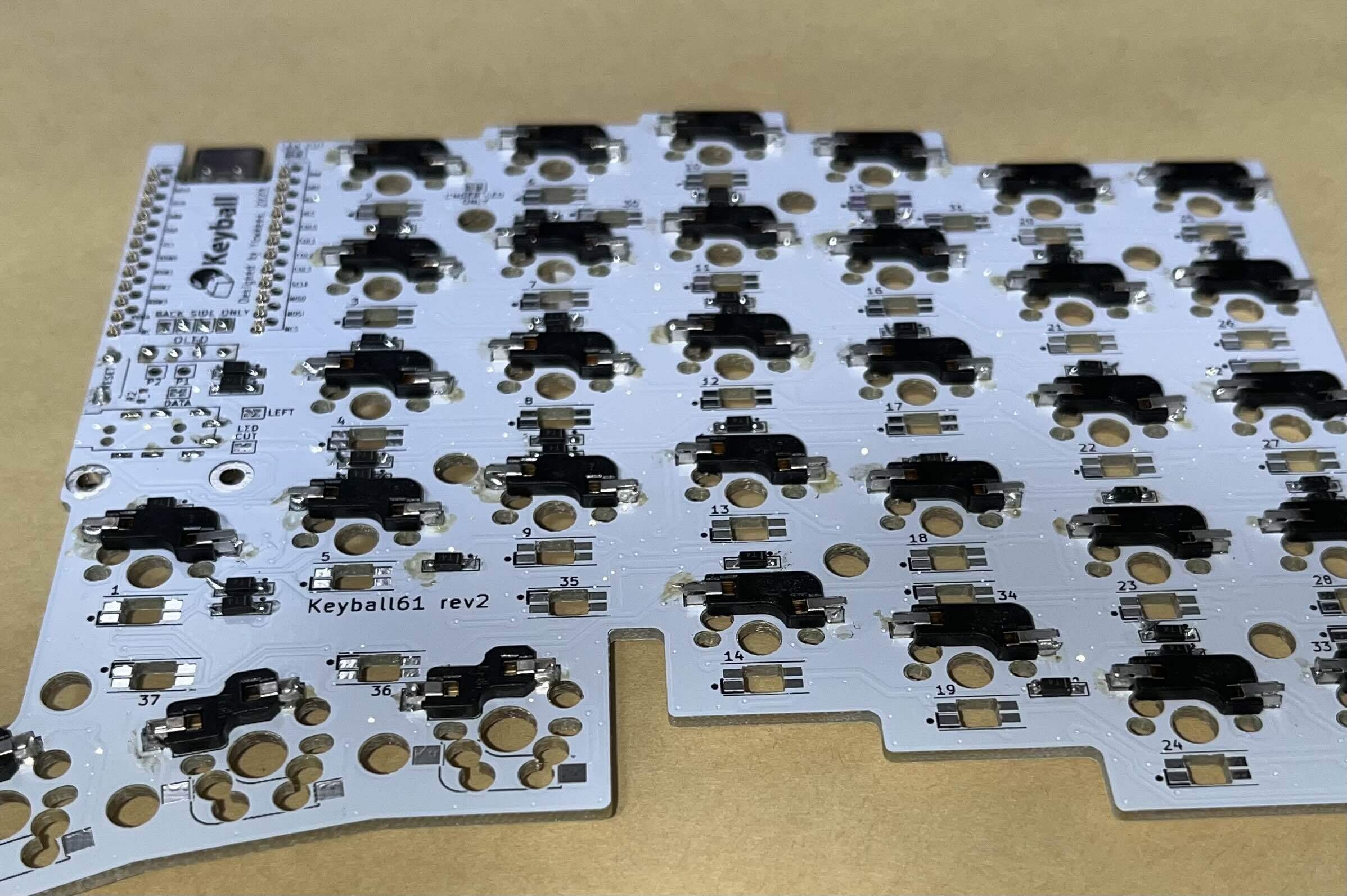 はんだ付け完全未経験者がKeyball61を作った件(+α)について|Ball はんだ付け完全未経験者がKeyball61を作った件(+α)について|Ball