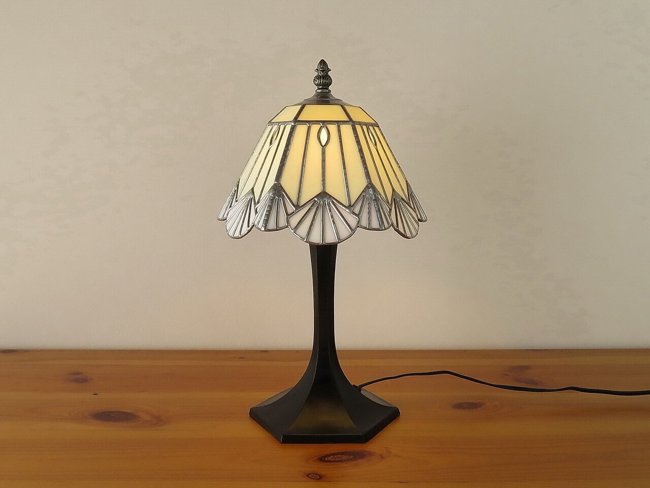 アンティーク　昭和レトロなライトスタンド( ꈍᴗꈍ)希少 アンティーク 昭和レトロなライトスタンド( ꈍᴗꈍ)希少