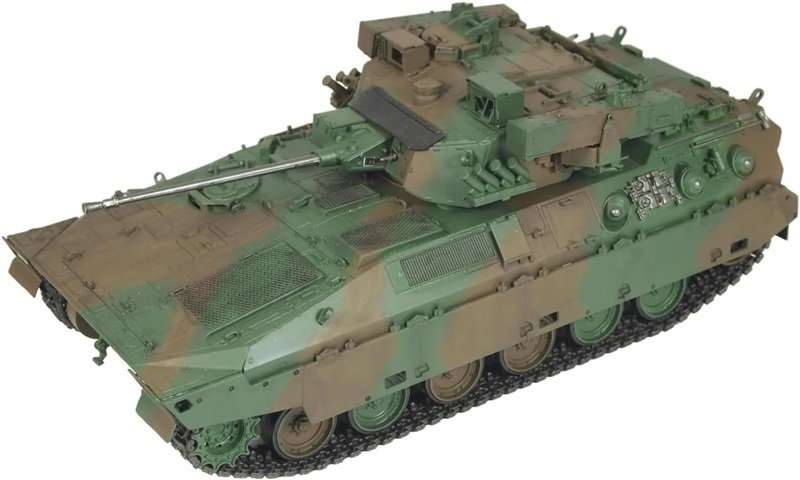 【期間限定お試し価格】 陸上自衛隊員フィギュア付きの「89式装甲戦闘車」1/35スケール 戦車、軍用車両