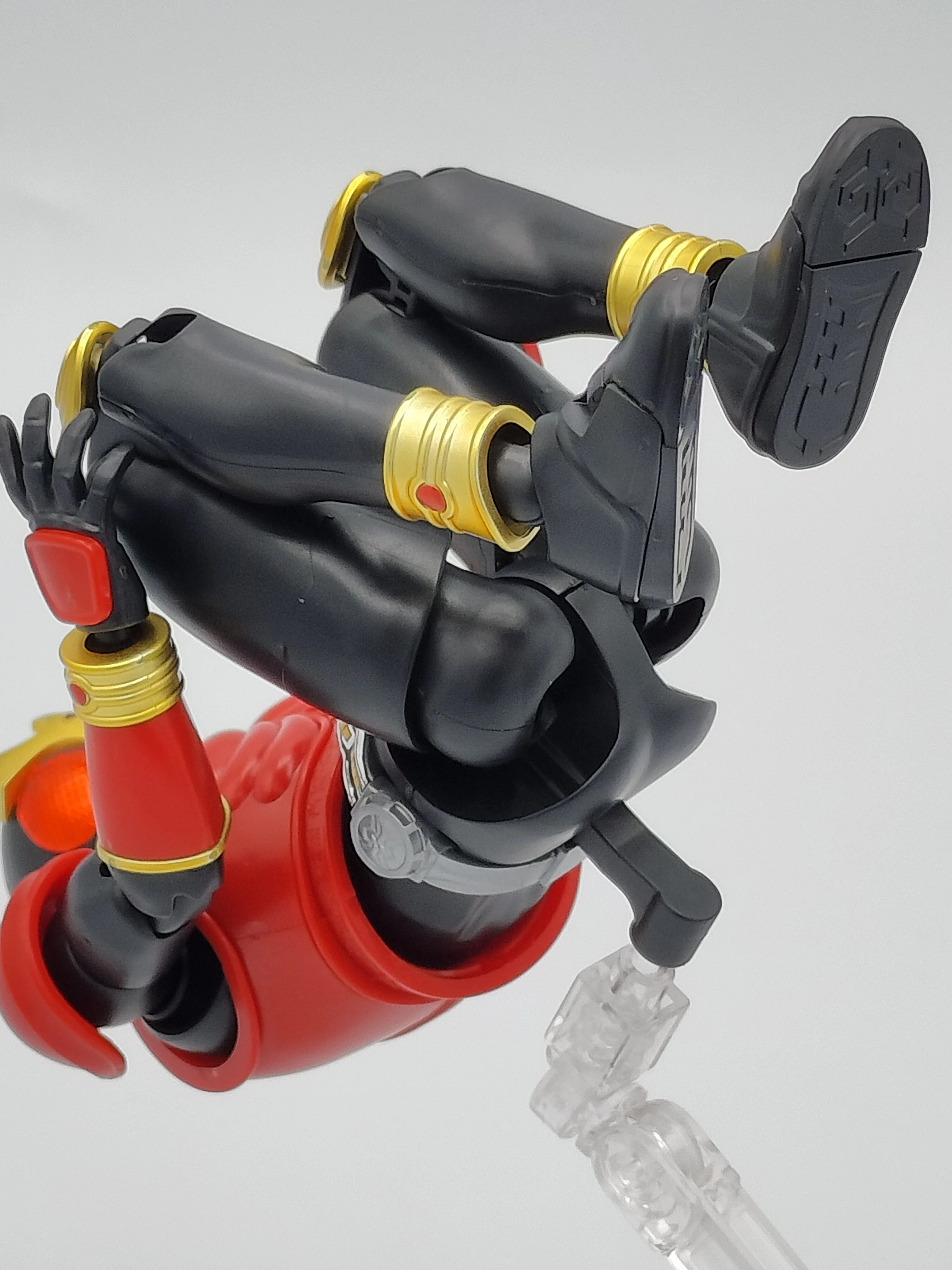 Figure-rise Standard 仮面ライダークウガ マイティフォーム｜ノアス