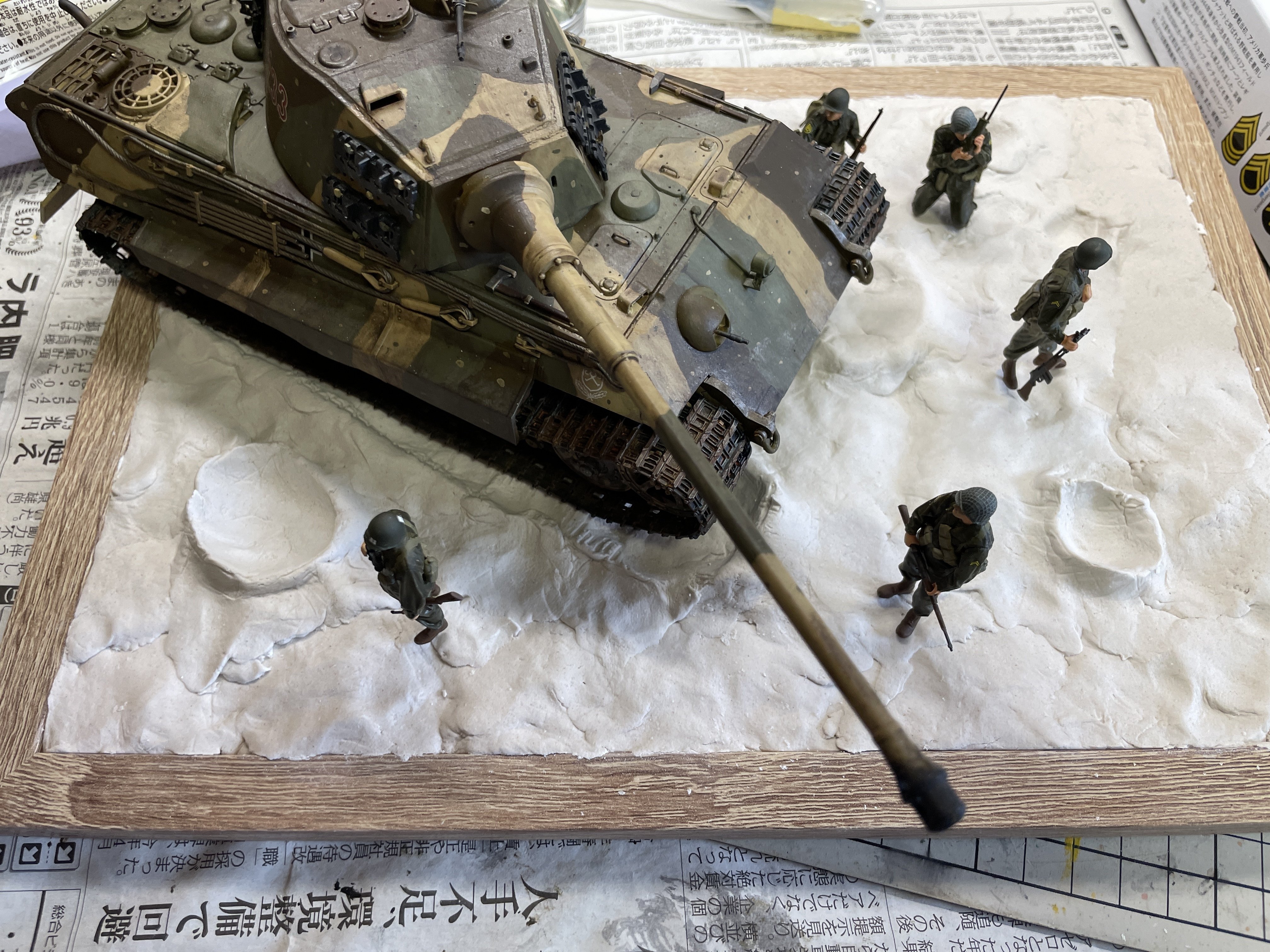 ジオラマを作る 【キングティーガー】｜でこぽん