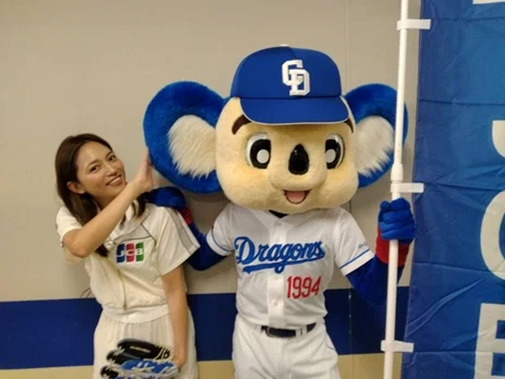 川口春奈さんの始球式！「JCBカードナイター2024」に潜入｜JCB公式note