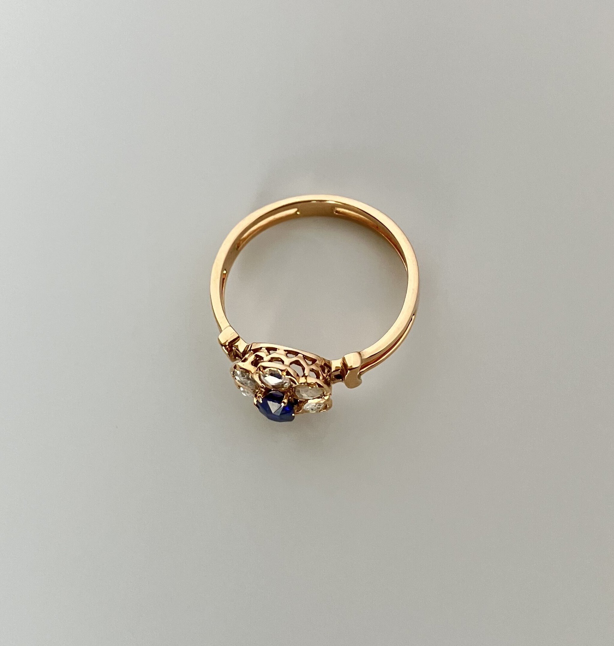 黒田 美紀のアンティーク・ストーリー Vol.10 今月のおすすめの一点