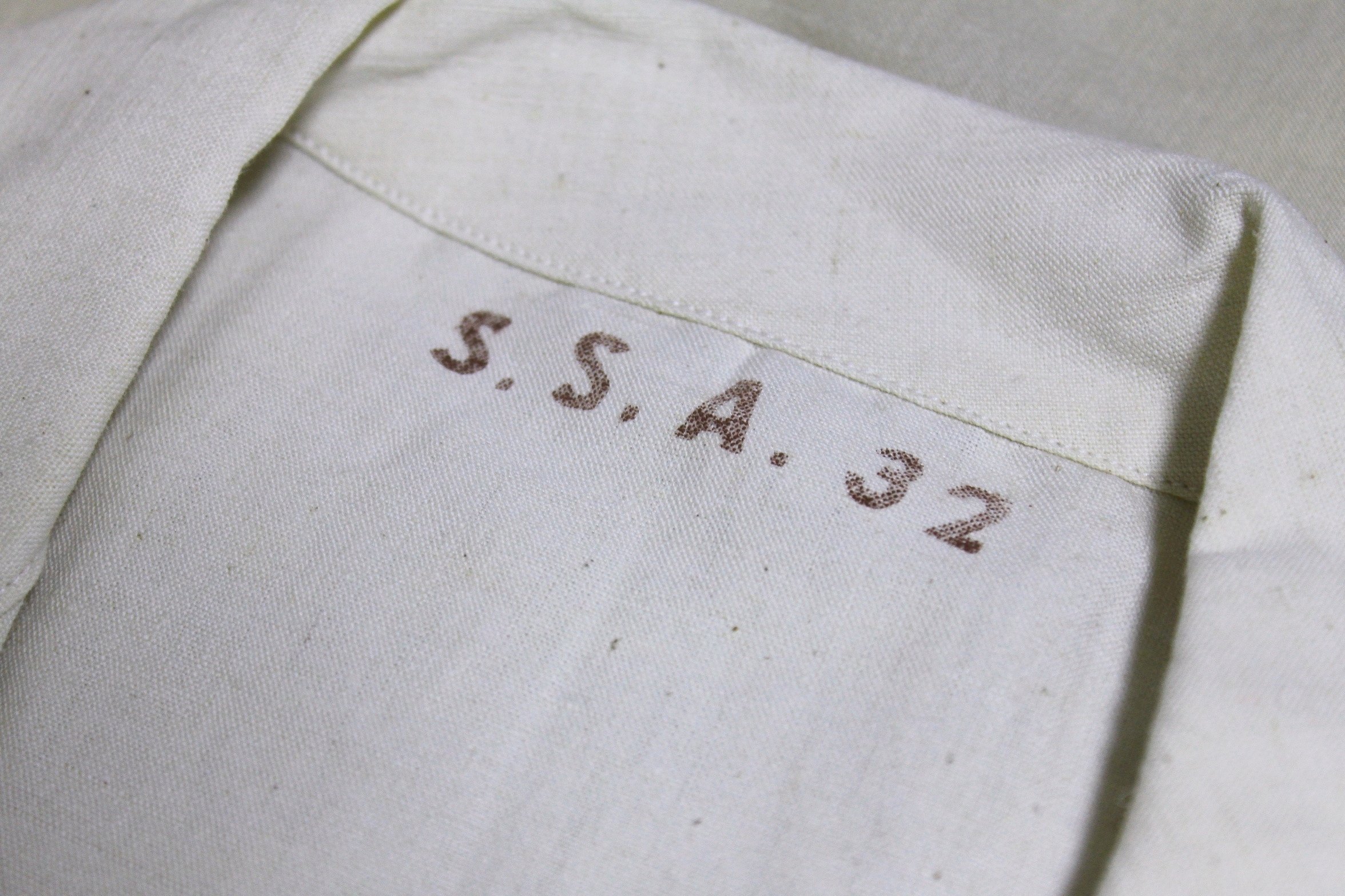 【ヴィンテージ】フランス軍　40年代　ホスピタルリネンコート 育て甲斐のあるリネンの古着 | 40s FRENCH ARMY LINEN HOSPITAL