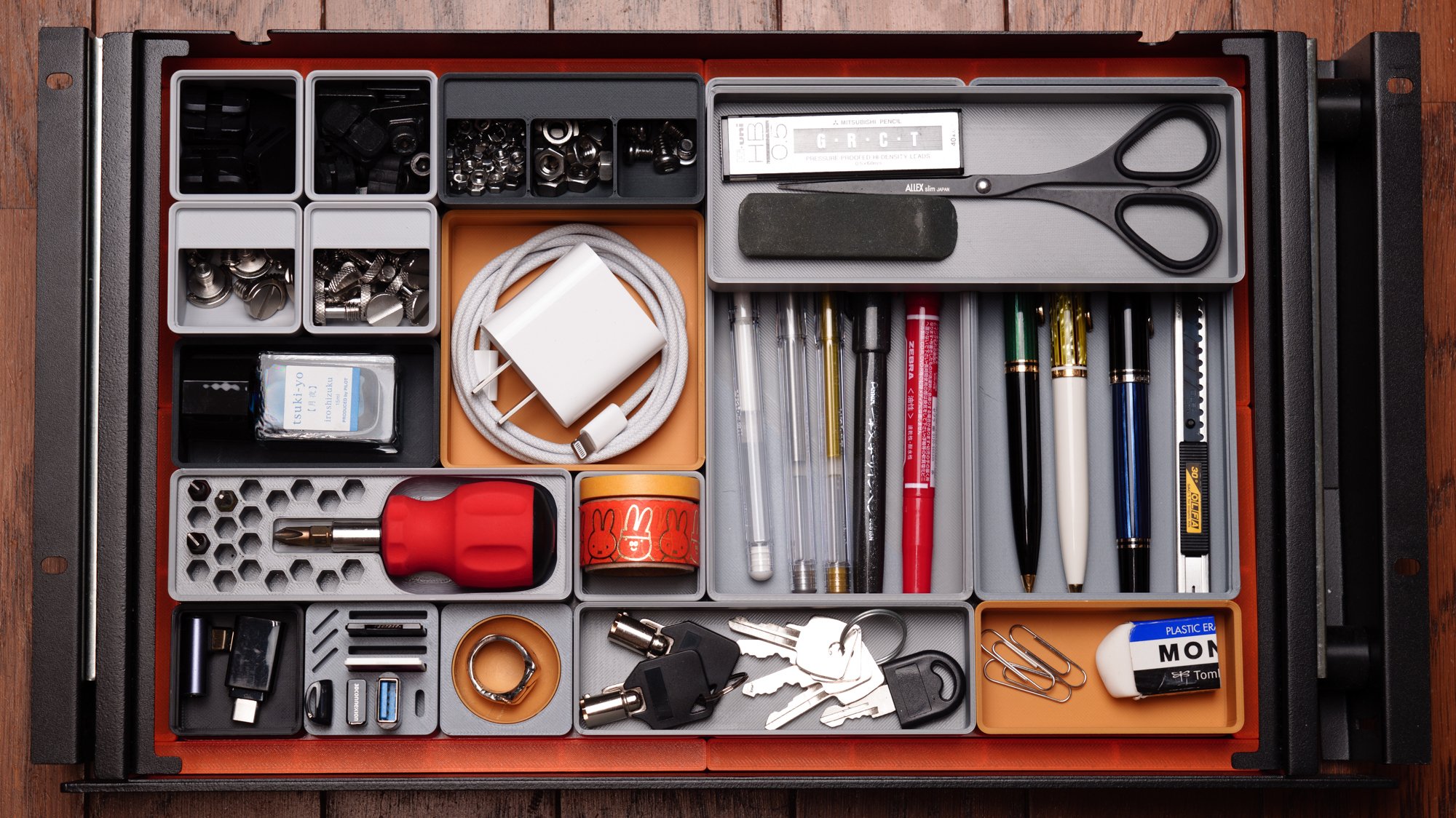 PREDUCTS Drawer Three ドロワー・スリー Drawer Three | PREDUCTS