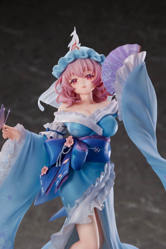 衣装からのぞく美しい肢体に釘付け！『東方Project』西行寺