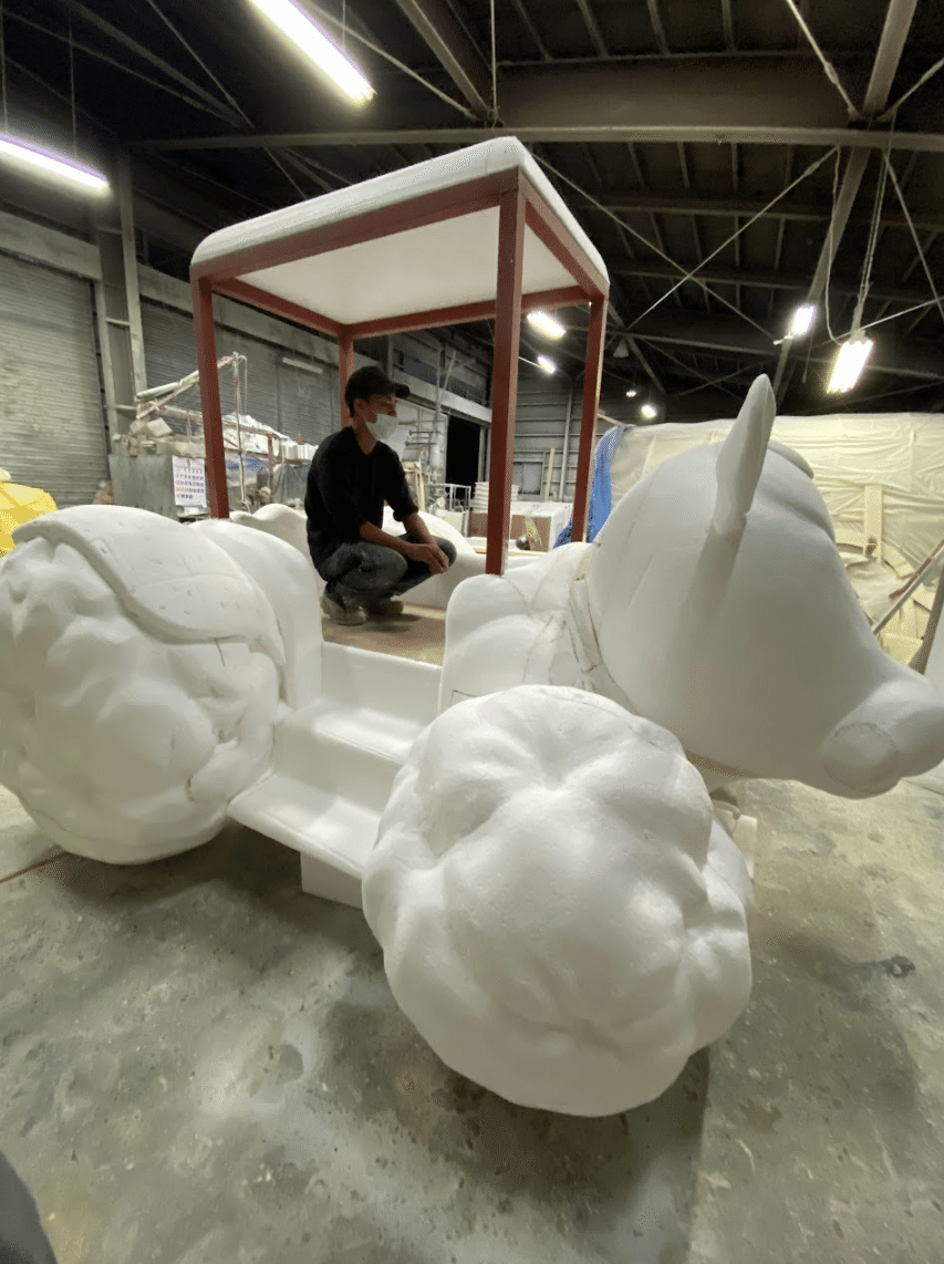 制作事例】道の駅 ピア21しほろ「牛のトラクターオブジェ・ペコポ