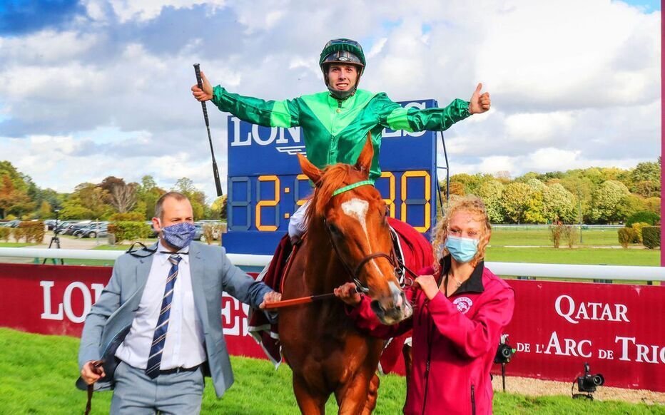 凱旋門賞の歴史 全3巻 ダービー 発行 競馬国際交流協会 4冊セット＋