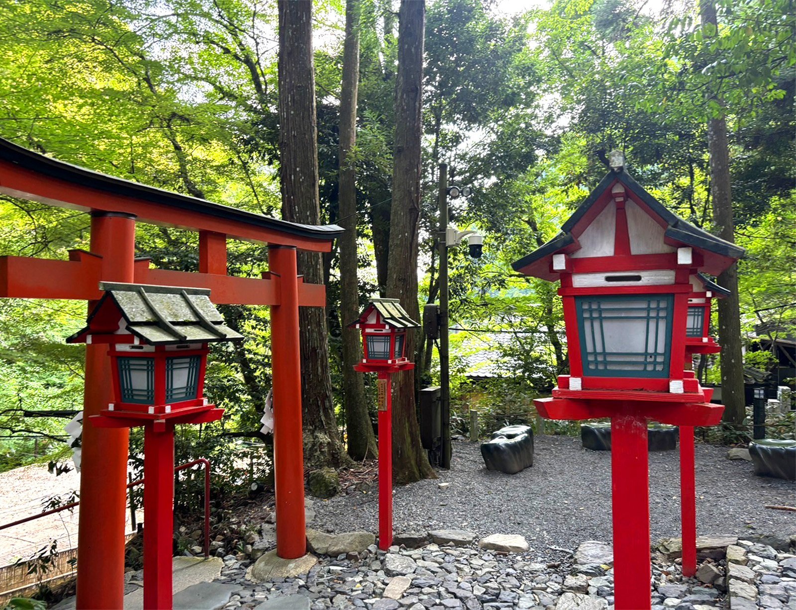 9月は穴場？京都の奥座敷・貴船の川床｜とみ｜希望を届ける旅ライター