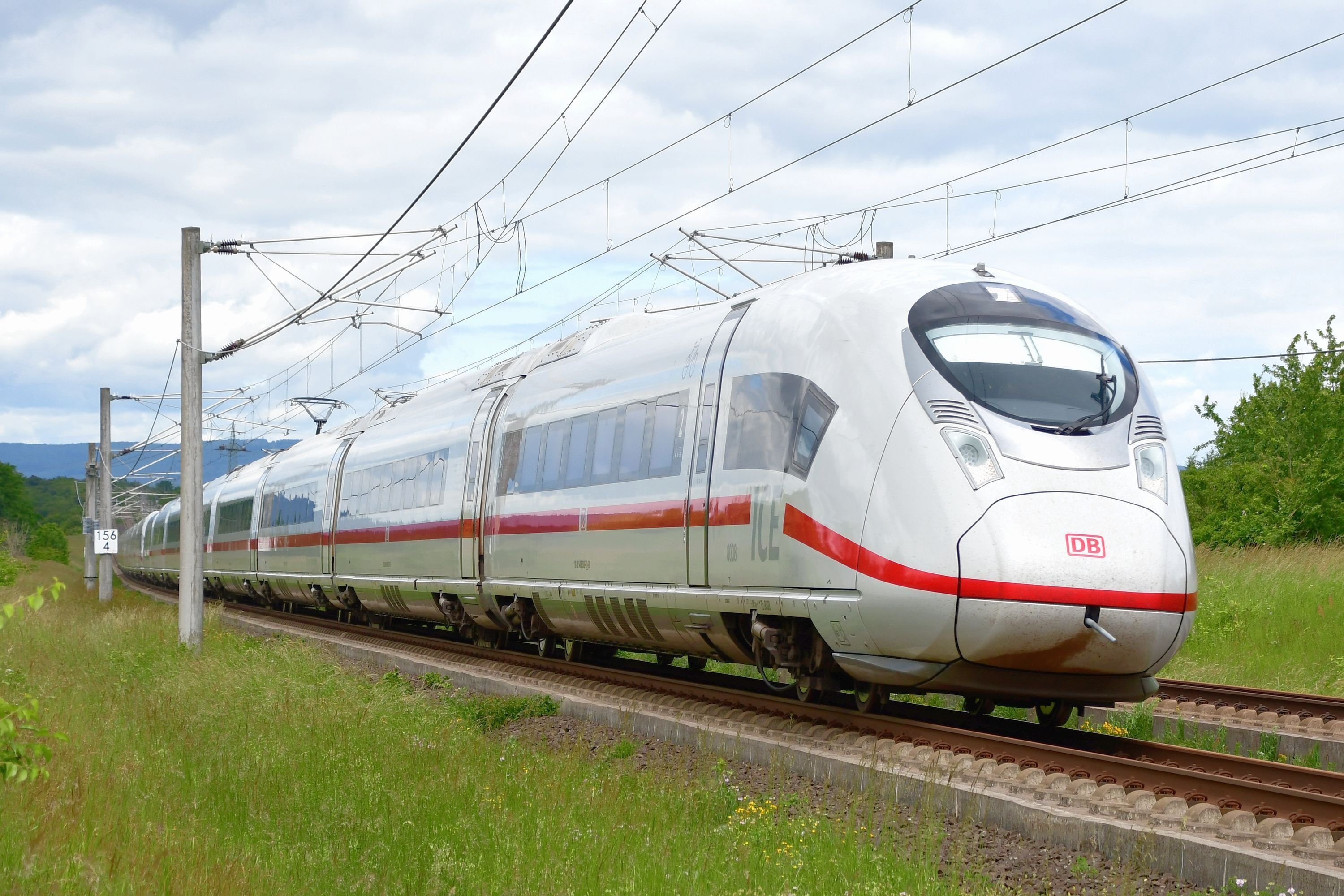 1200px-J24_341_Bf_Angersdorf,