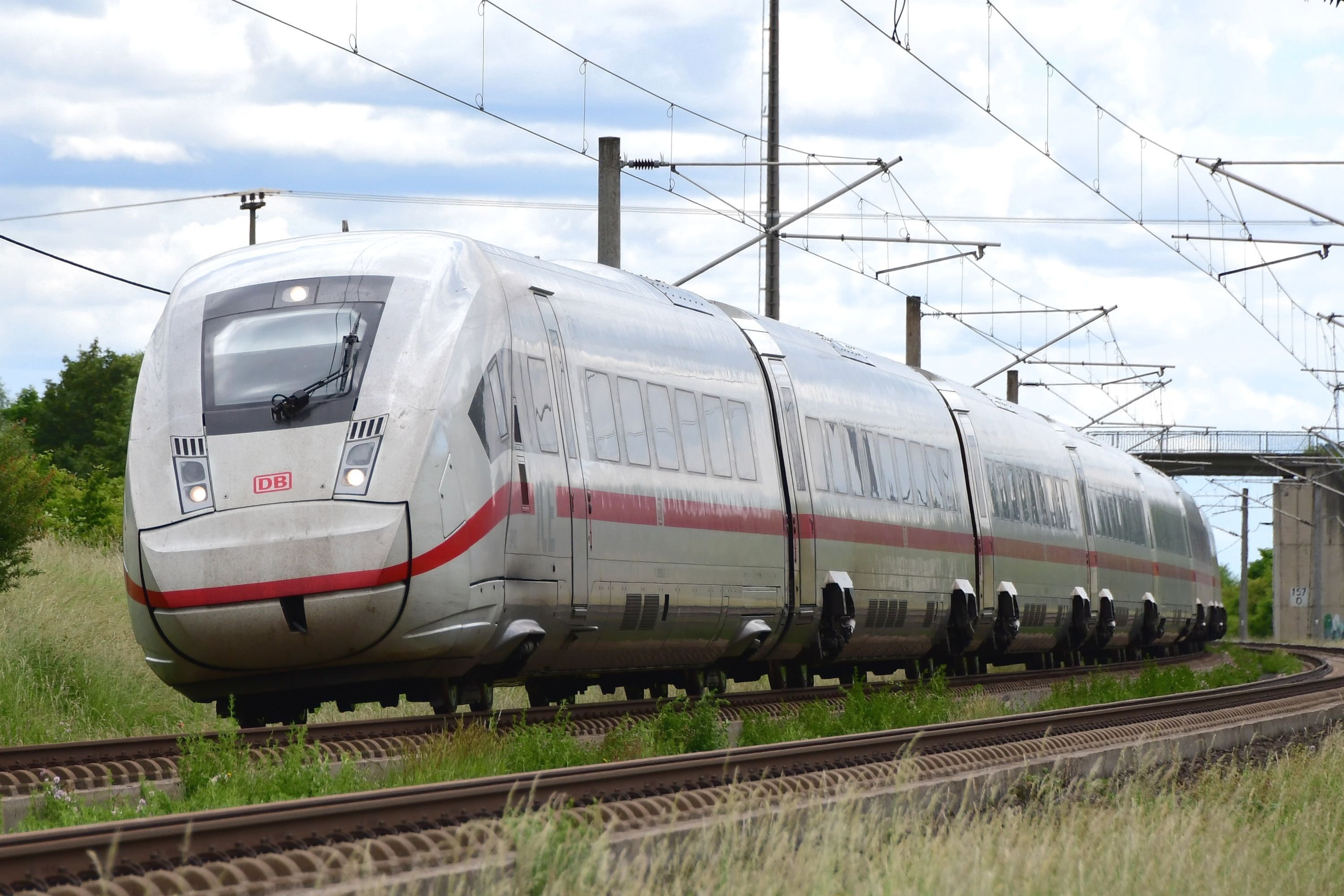 低価格 ICEを追いかけて【ドイツ・フランス鉄道旅行2024】｜Siegbergbahn コレクション