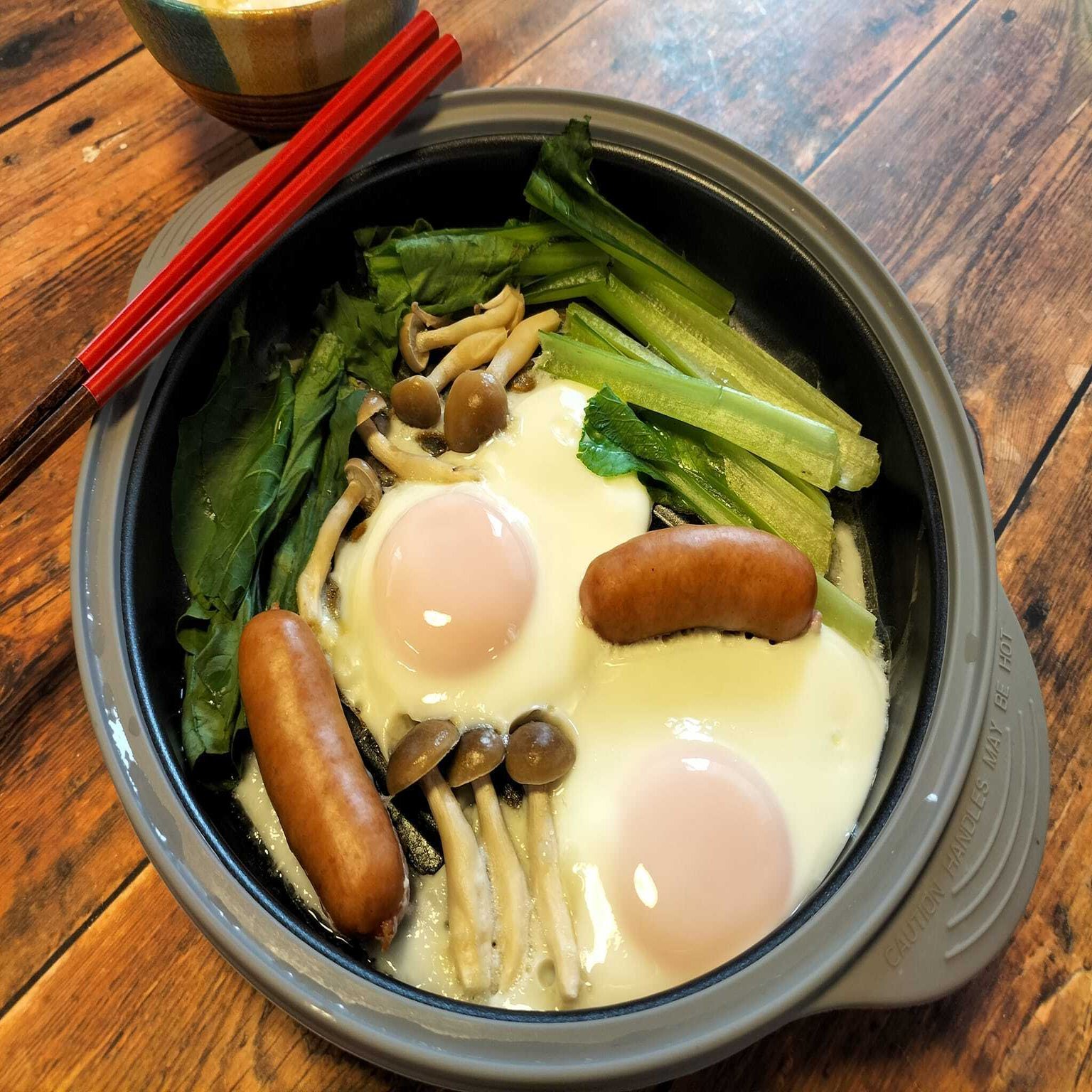 レンジ調理】目玉焼きとソーセージのレシピ｜作り方｜簡単料理｜レンジとホットクックの簡単レシピ｜簡単自炊研究室｜自炊〜お弁当まで, image size:2000x1500