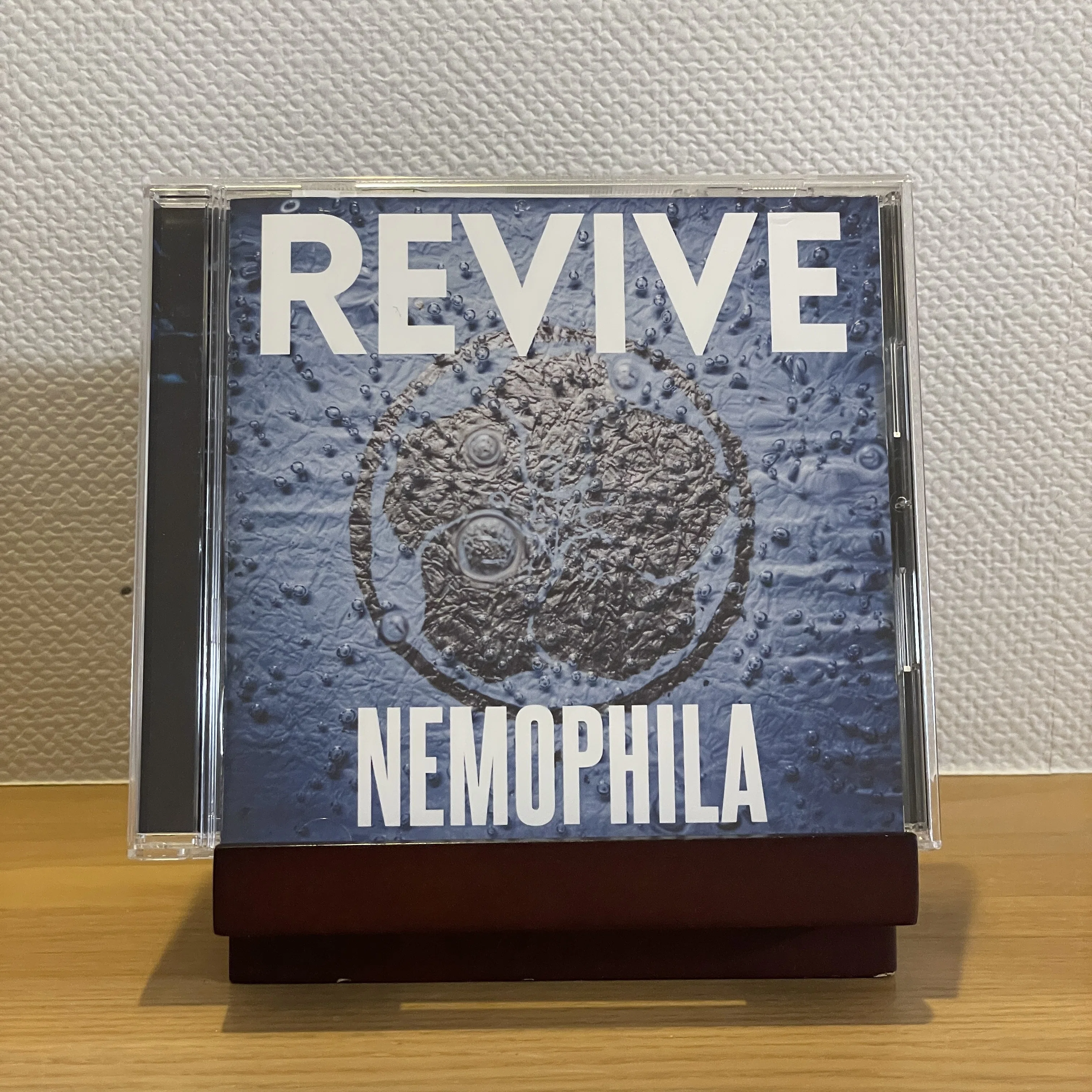 レビュー／NEMOPHILAの1stアルバム「REVIVE」 重厚なメタル・サウンド