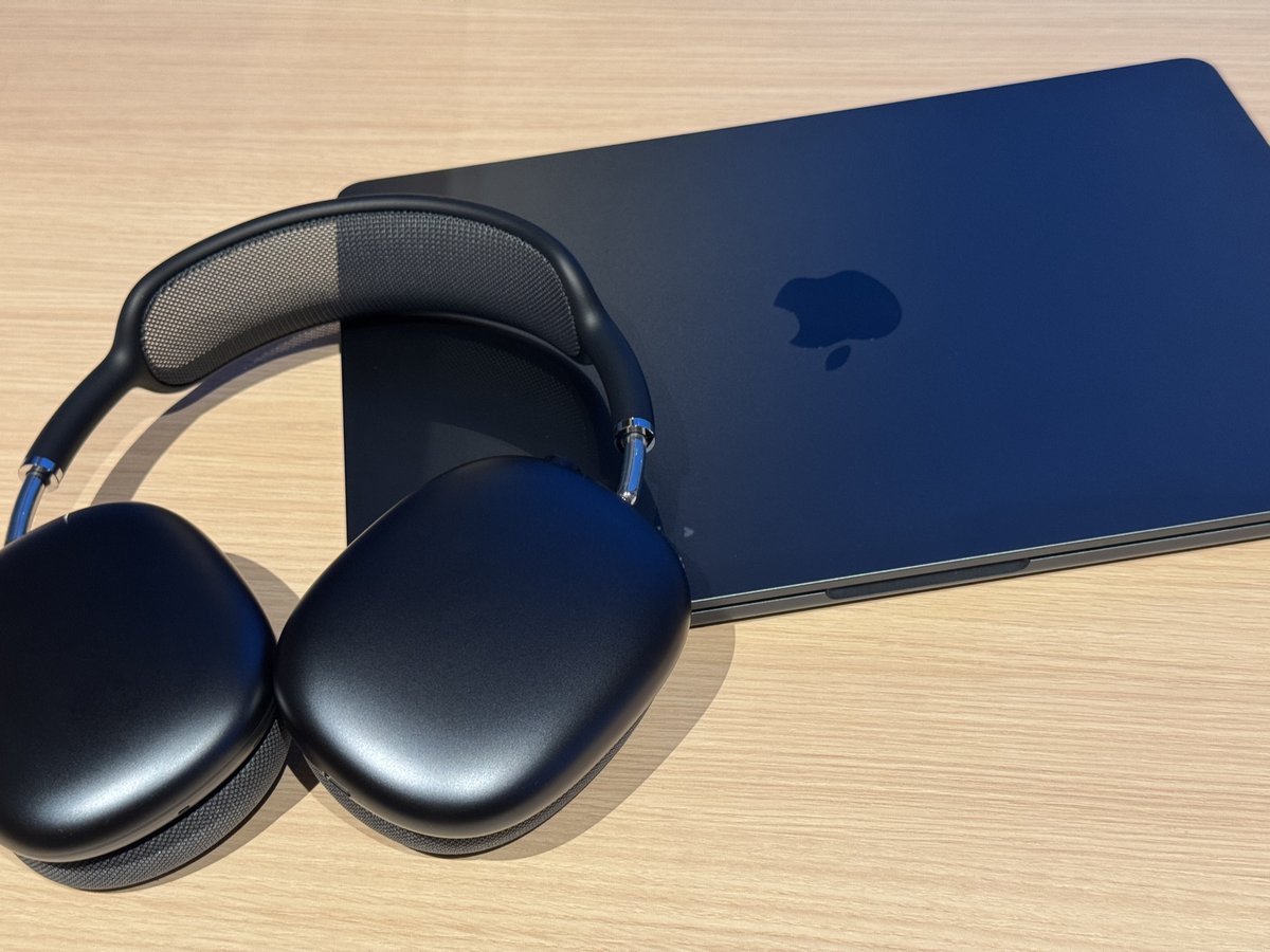 Airpods 吐き出す max第2世代 ミッドナイト