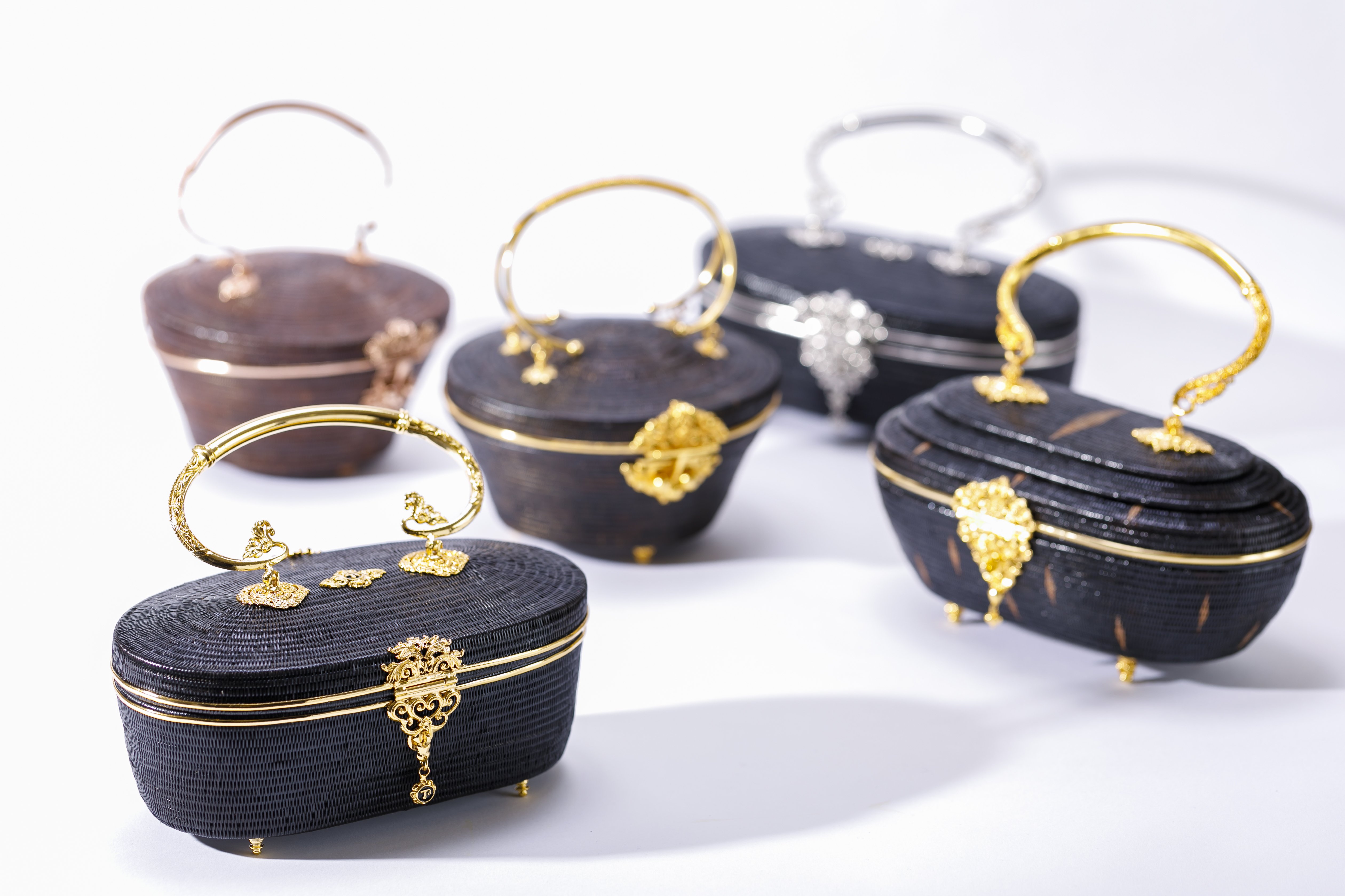 タイの伝統工芸品ヤーンリパオバッグの種類を紹介 タイの伝統工芸品ヤーンリパオバッグの種類を紹介