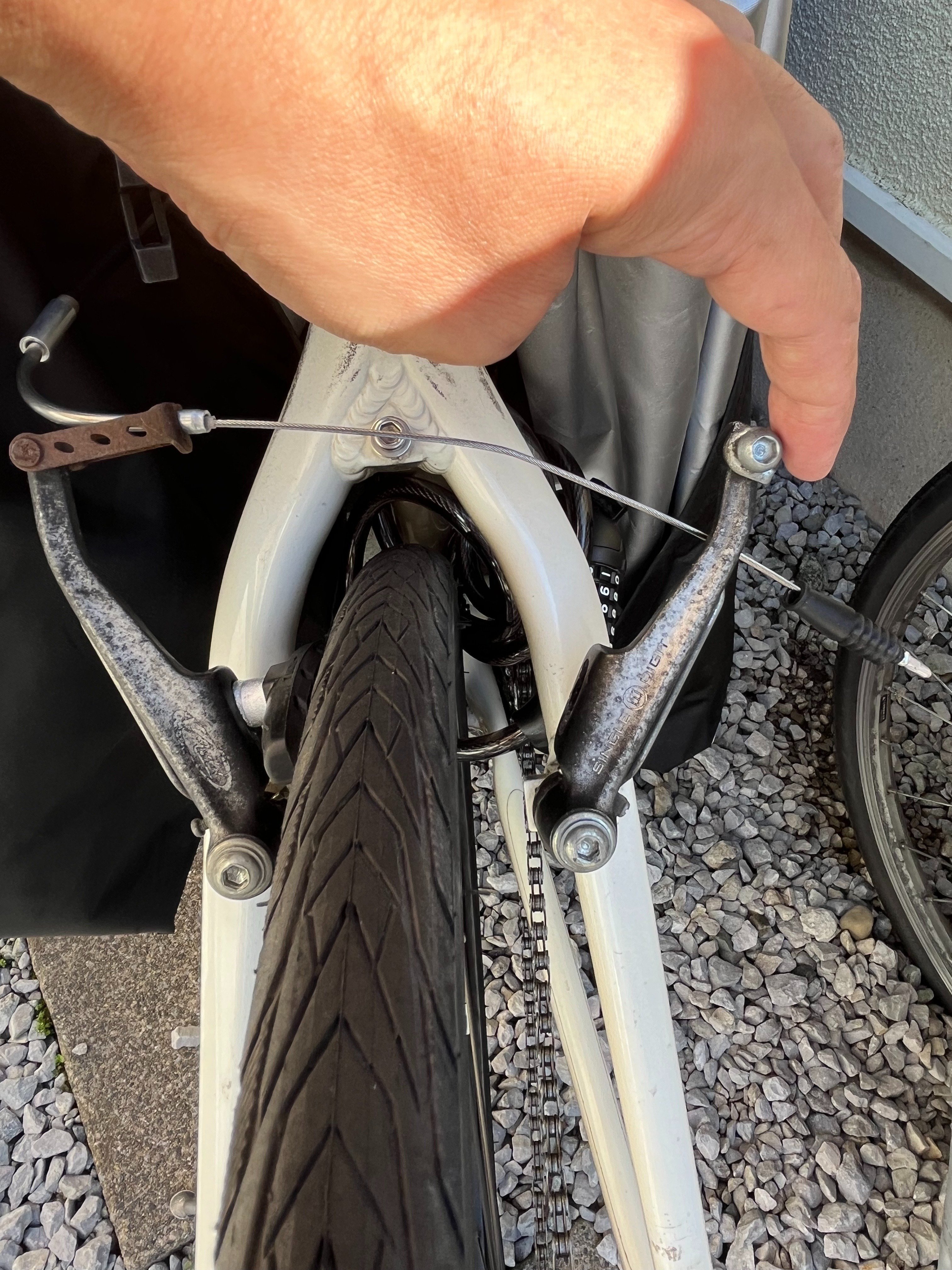 クロスバイクのリムブレーキ（Vブレーキ）の調整｜たつさん