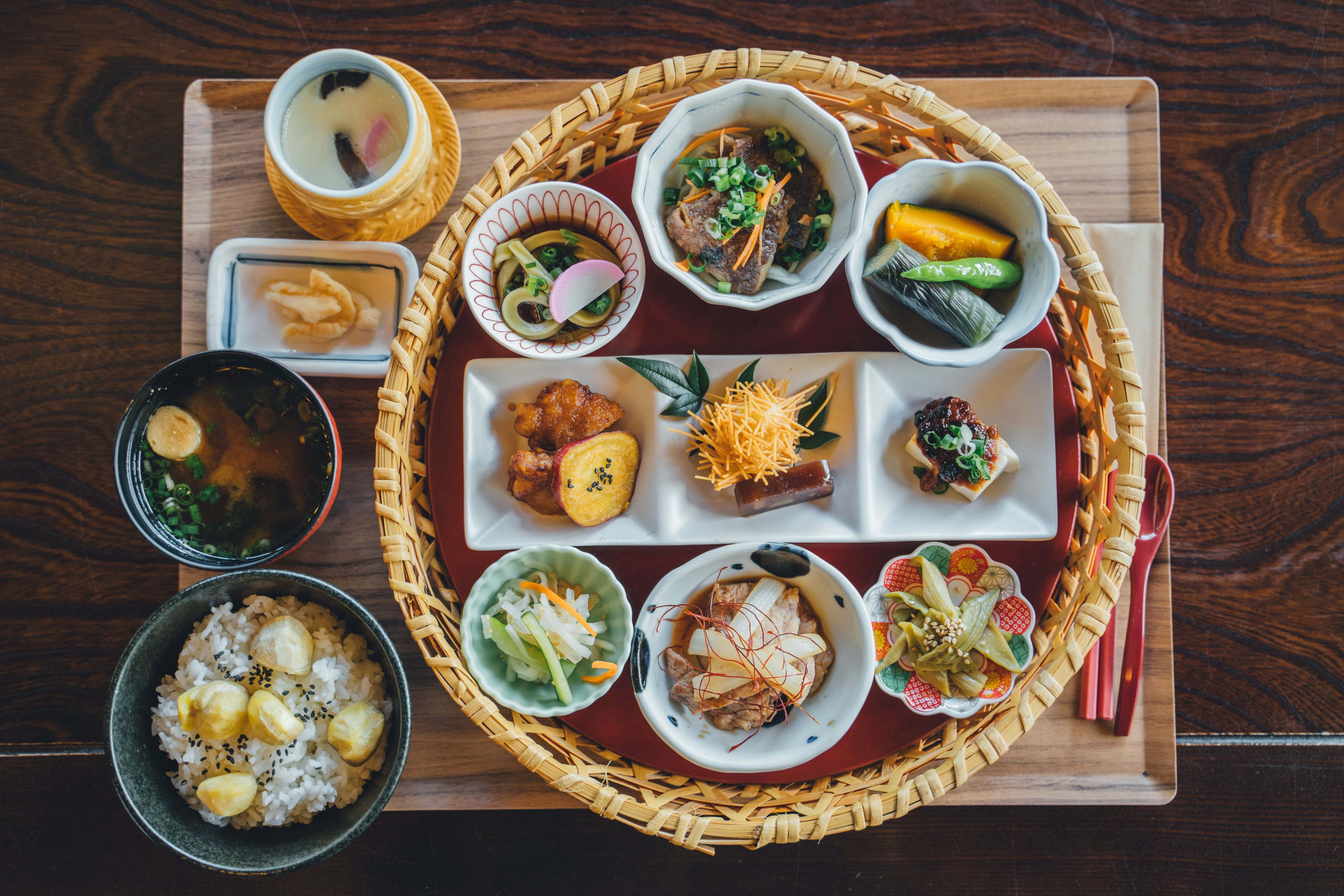 ランチ】週1限定！大人気バイキングでいただく四季の恵み・四万十の