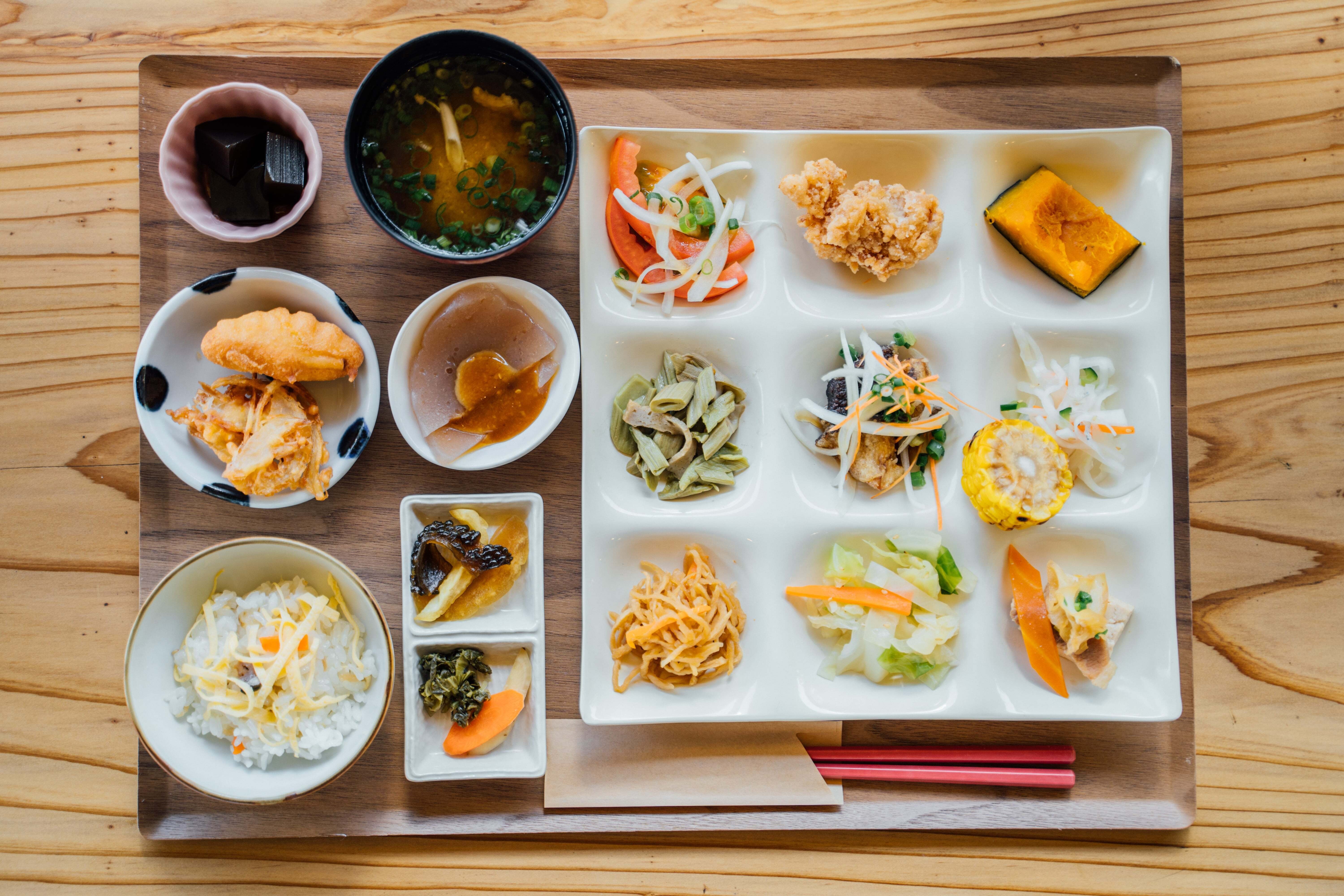 ランチ】週1限定！大人気バイキングでいただく四季の恵み・四万十の