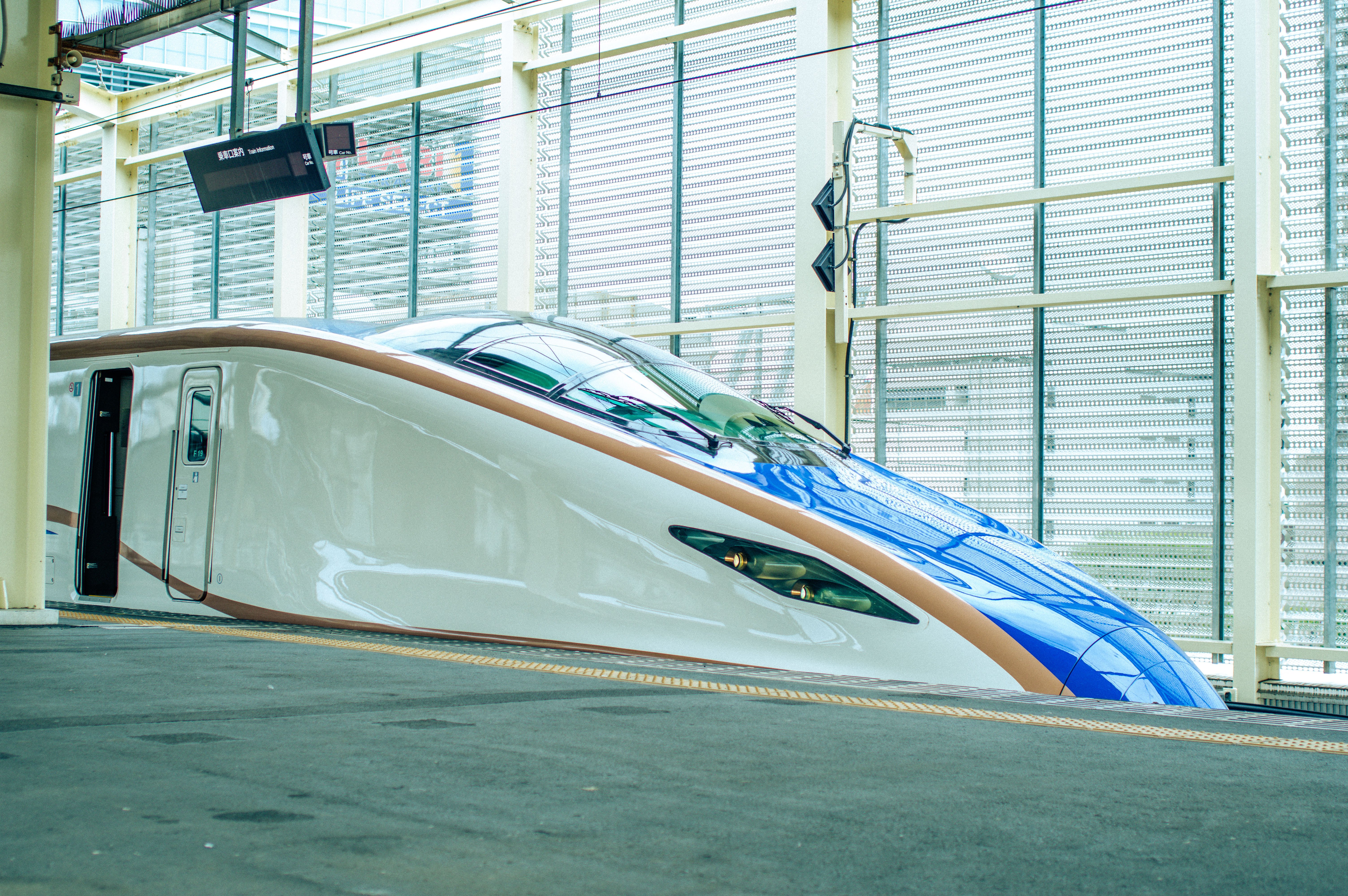 海 天空に最も近いJR小海線の人気観光列車「HIGH RAIL 1375」に乗り
