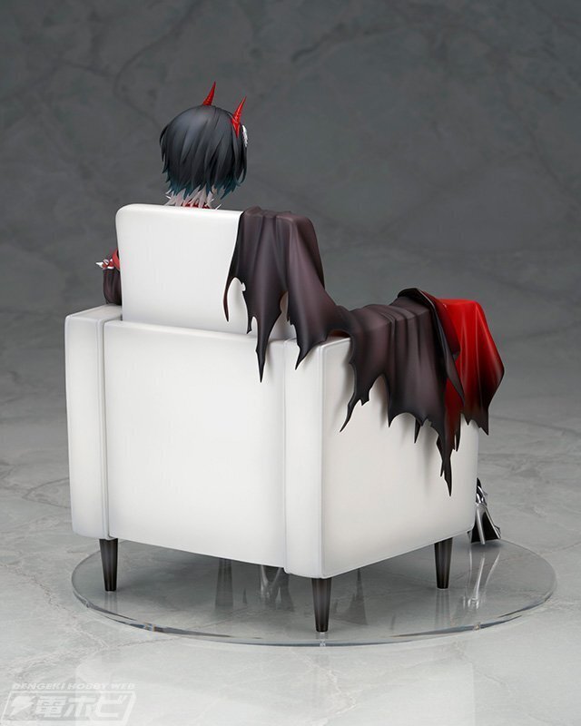 大胆にさらされた肌の食い込み表現などに注目！『アズレン』ウルリッヒ