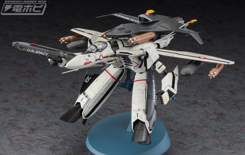 OVA『マクロスゼロ』よりゴーストブースターを装備した「VF-0S