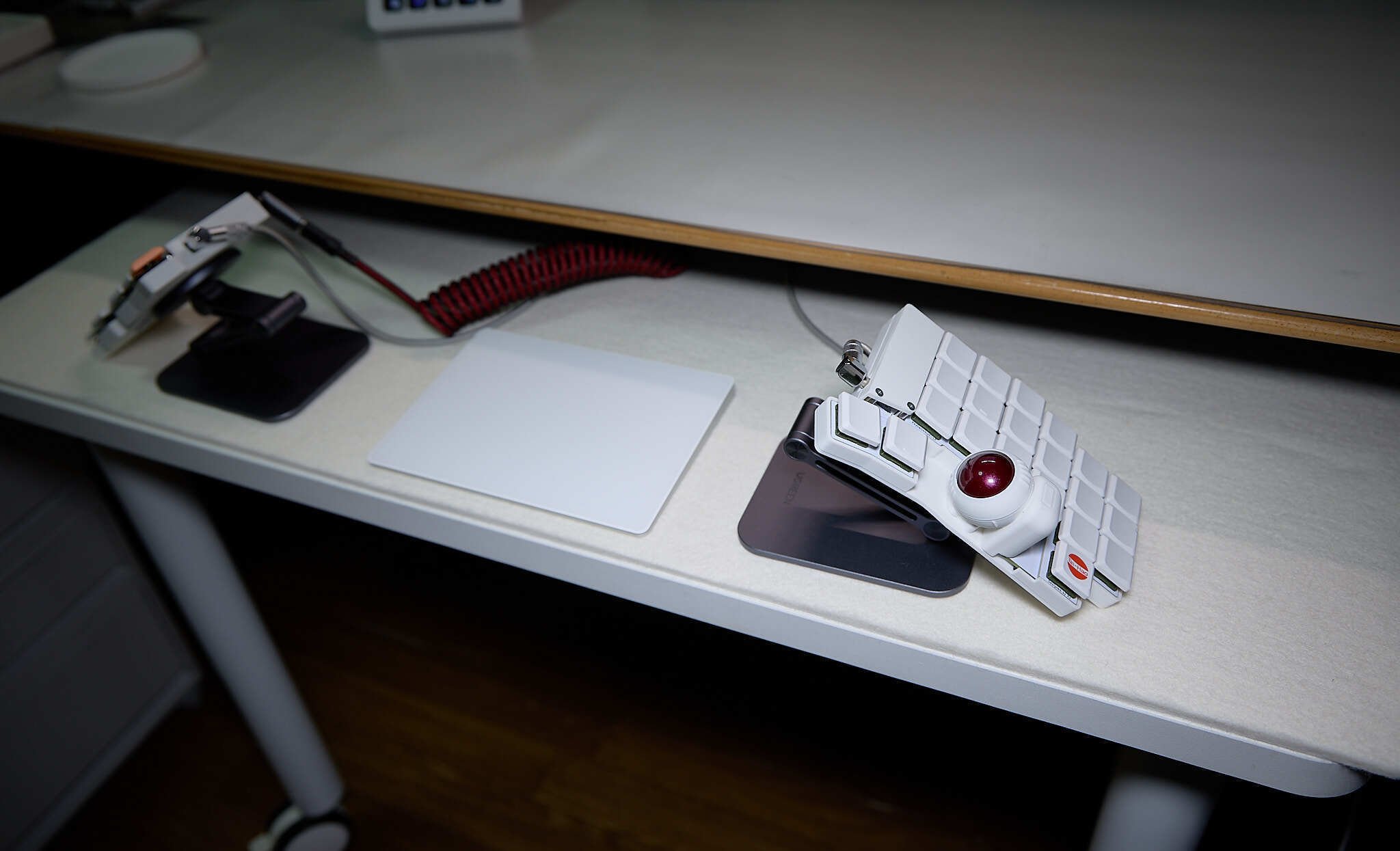 購入すべきデスクに、心を馳す｜しょっさん