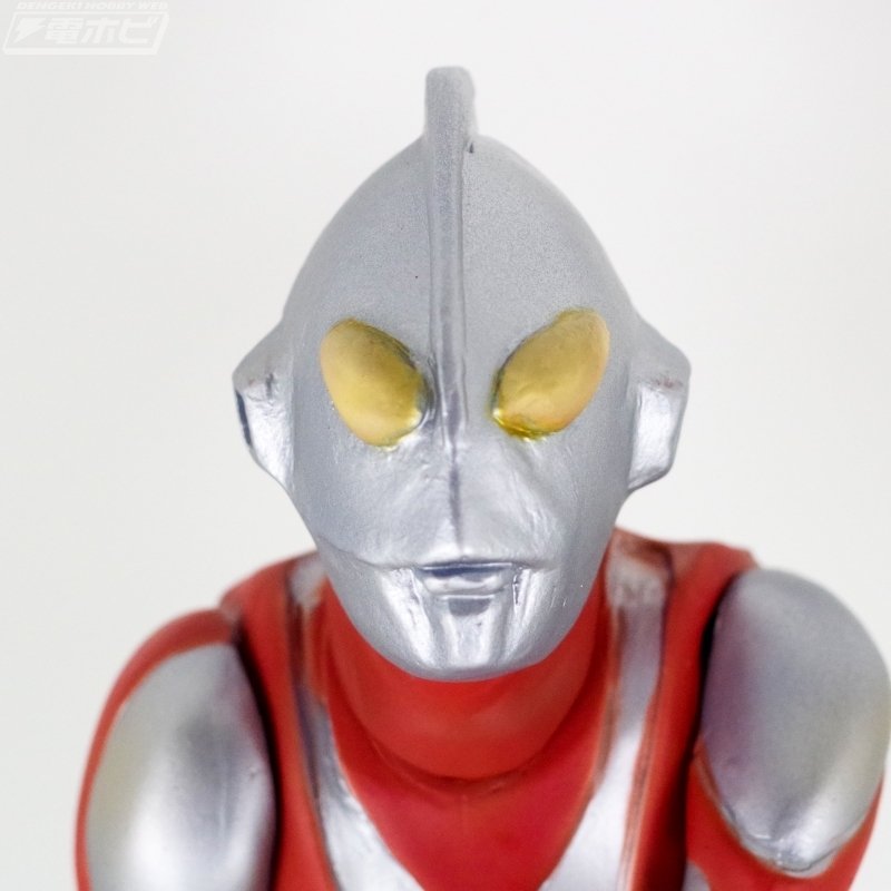 ヒカリトイズ製ソフビ「ウルトラマンAタイプ ツブラヤストア限定カラー